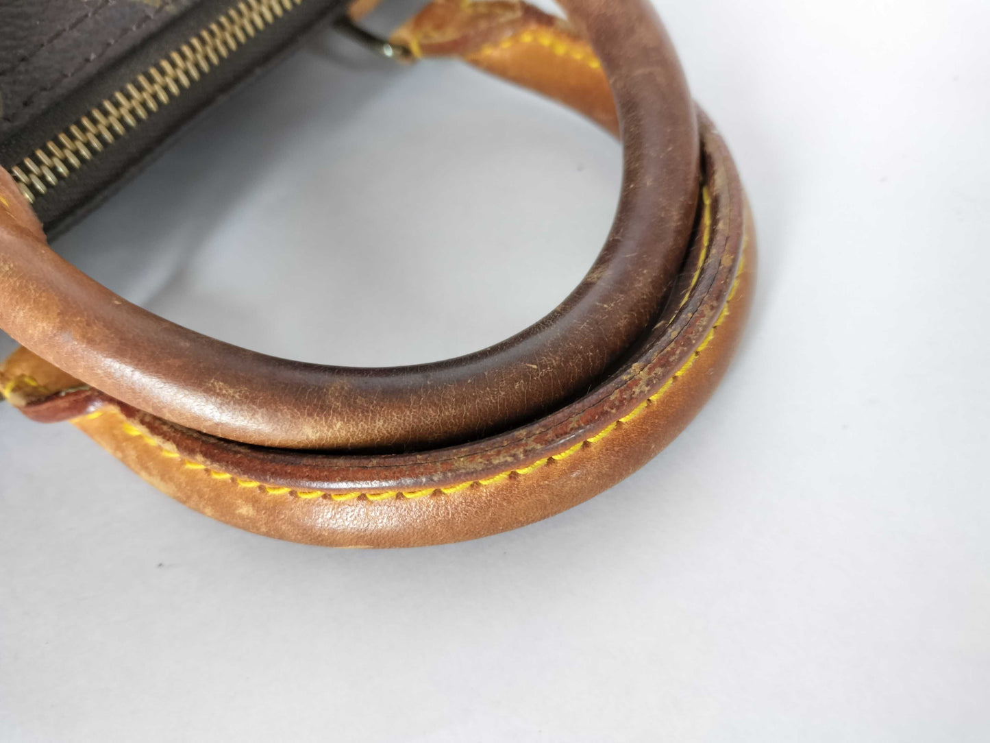 LOUIS VUITTON Monogram Louis Vuitton Speedy 25 Boston Bag