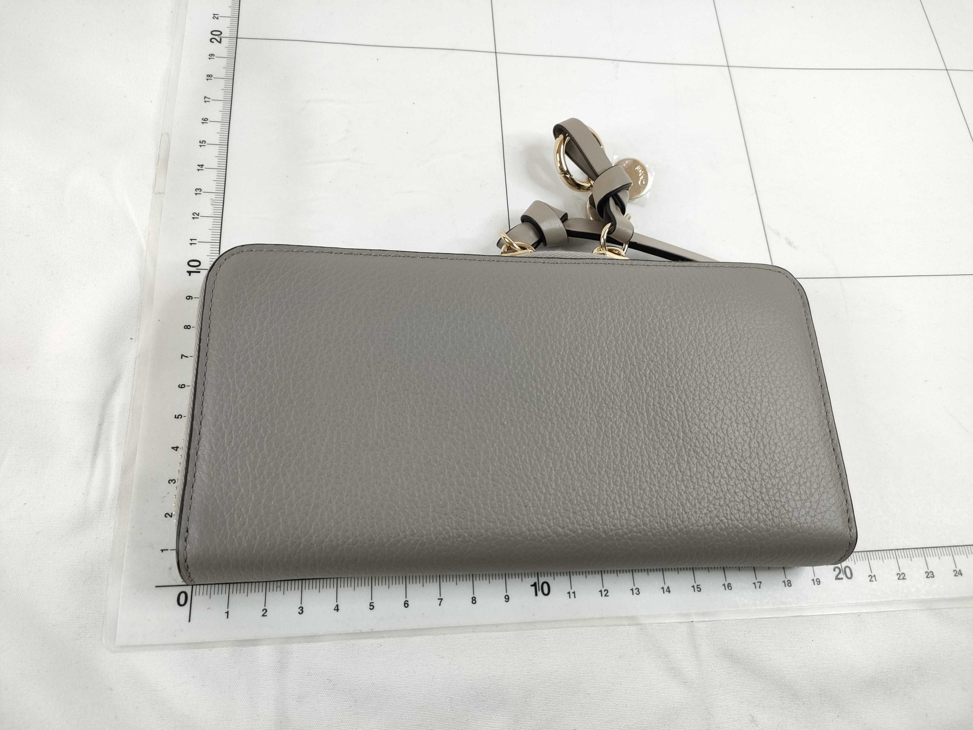 chloe Chloe ALPHABET Alphabet Long Wallet Wallet Gray Wallet