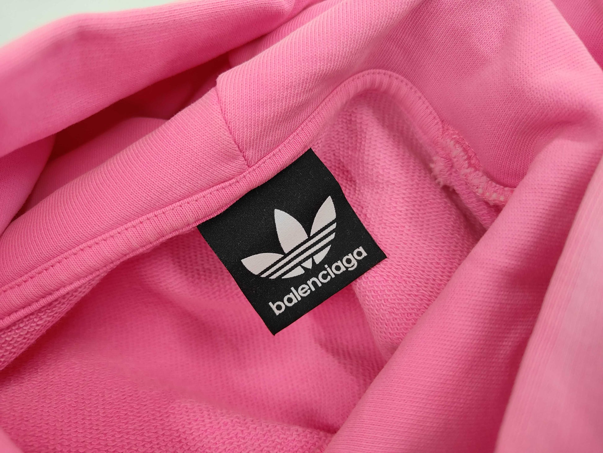 BALENCIAGA BALENCIAGA Adidas Logo Large Fit Pullover Hoodie 729322 Size 3 Tops