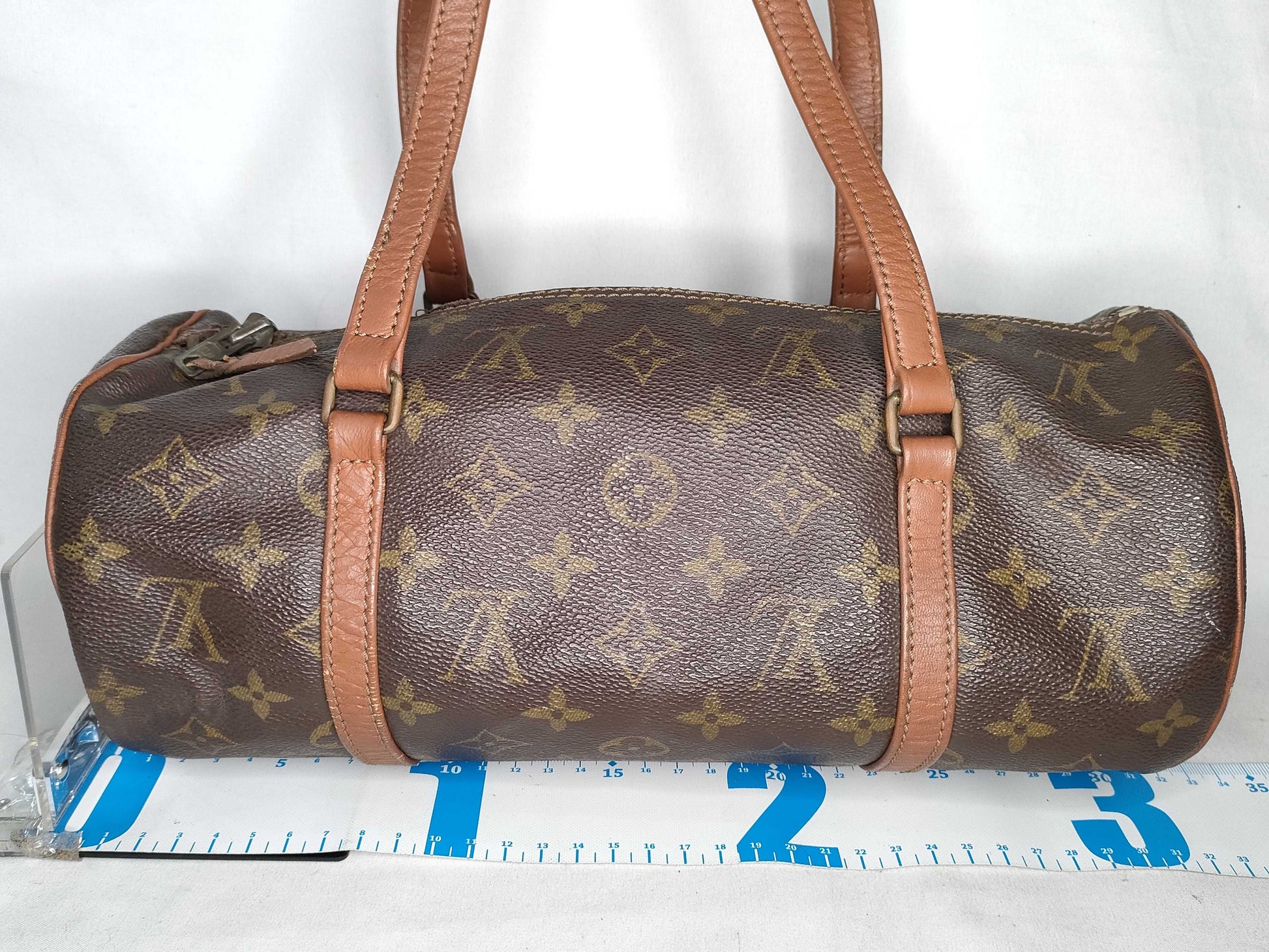 LOUIS VUITTON Monogram LOUIS VUITTON Monogram Papillon Handbag