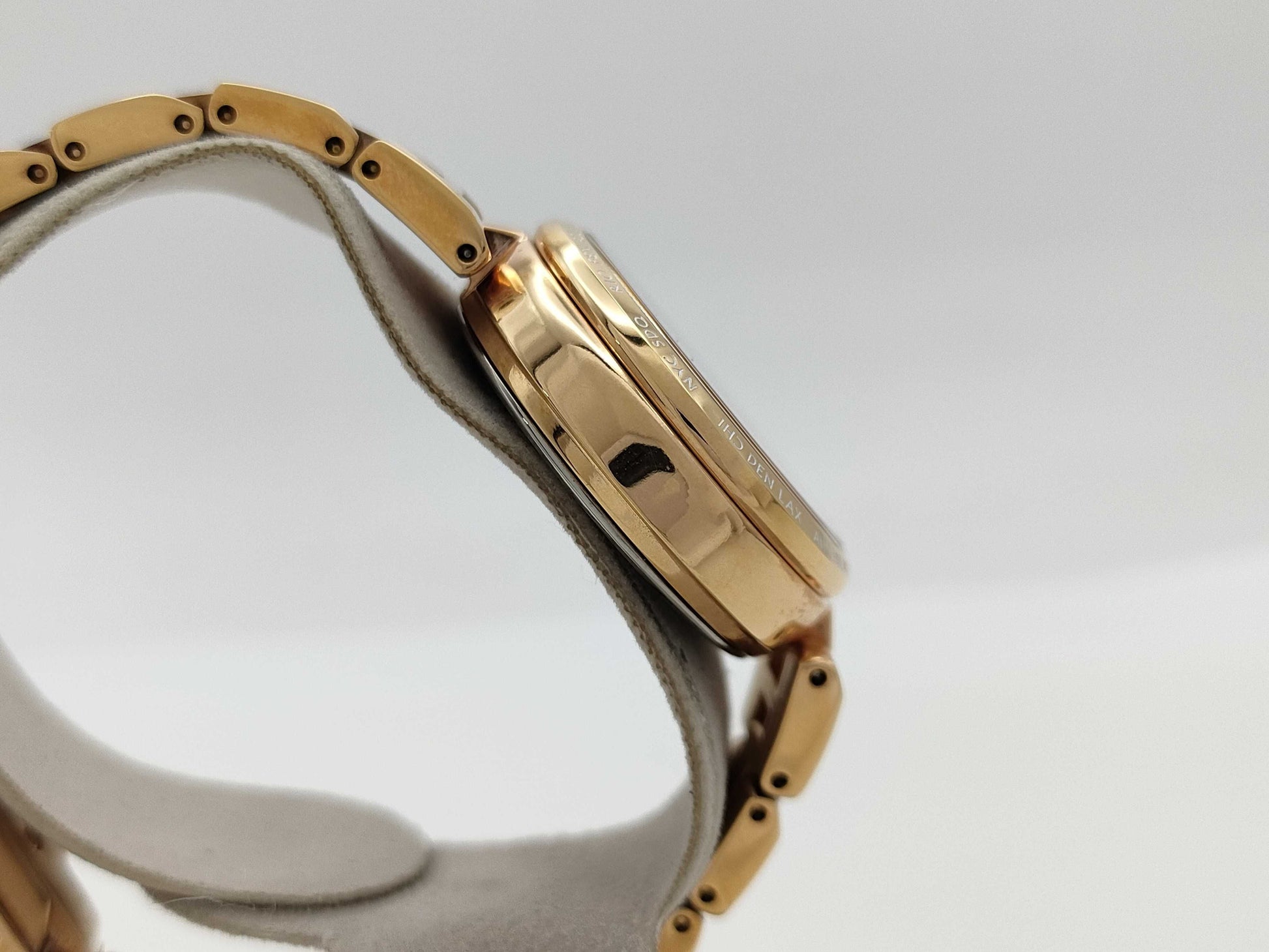 SEIKO 1B25-0AJ0 650509 Solar Women's Watch