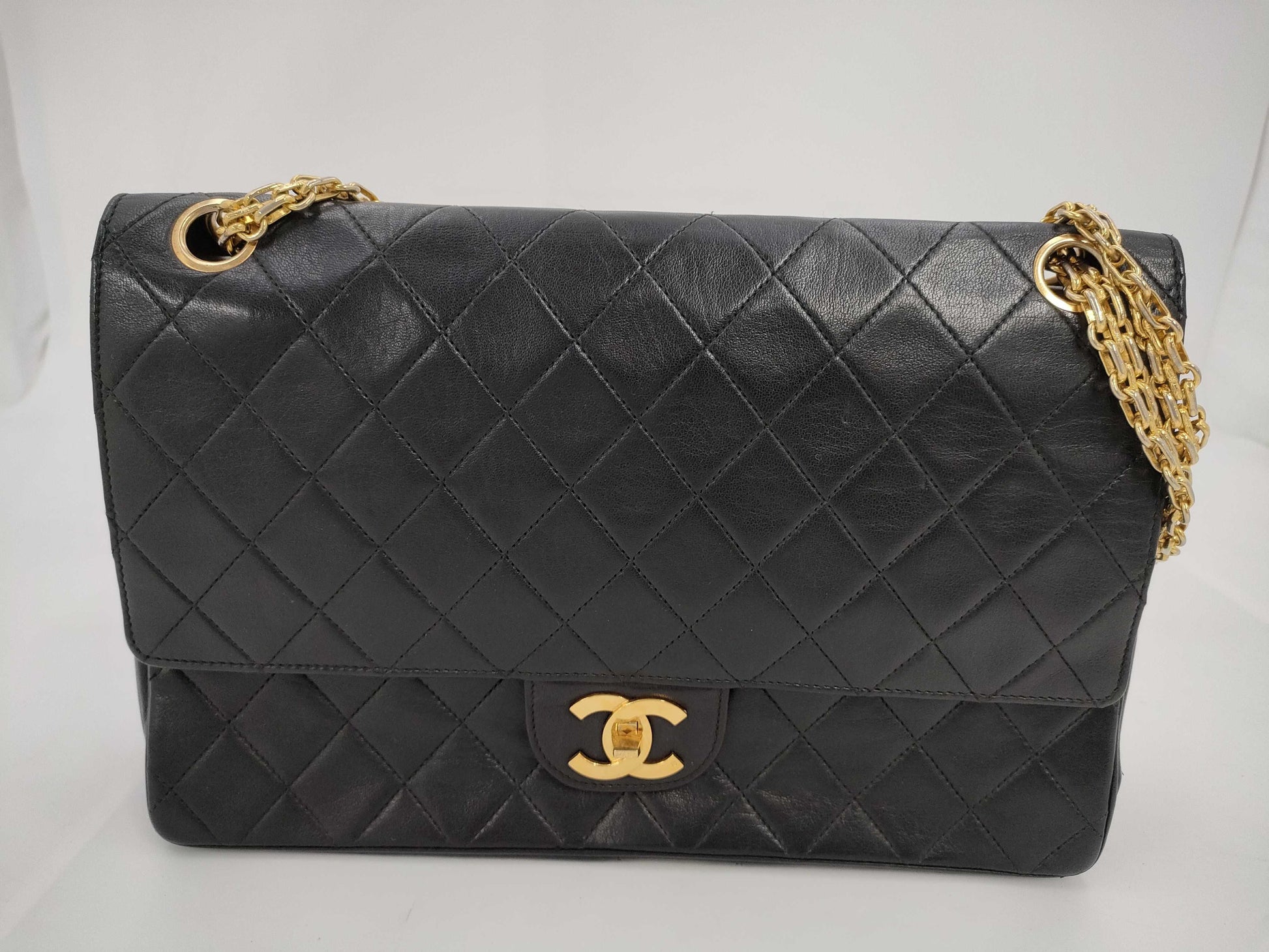 CHANEL CHANEL W Flap 27 Lamb Chain Shoulder Shoulder Bag