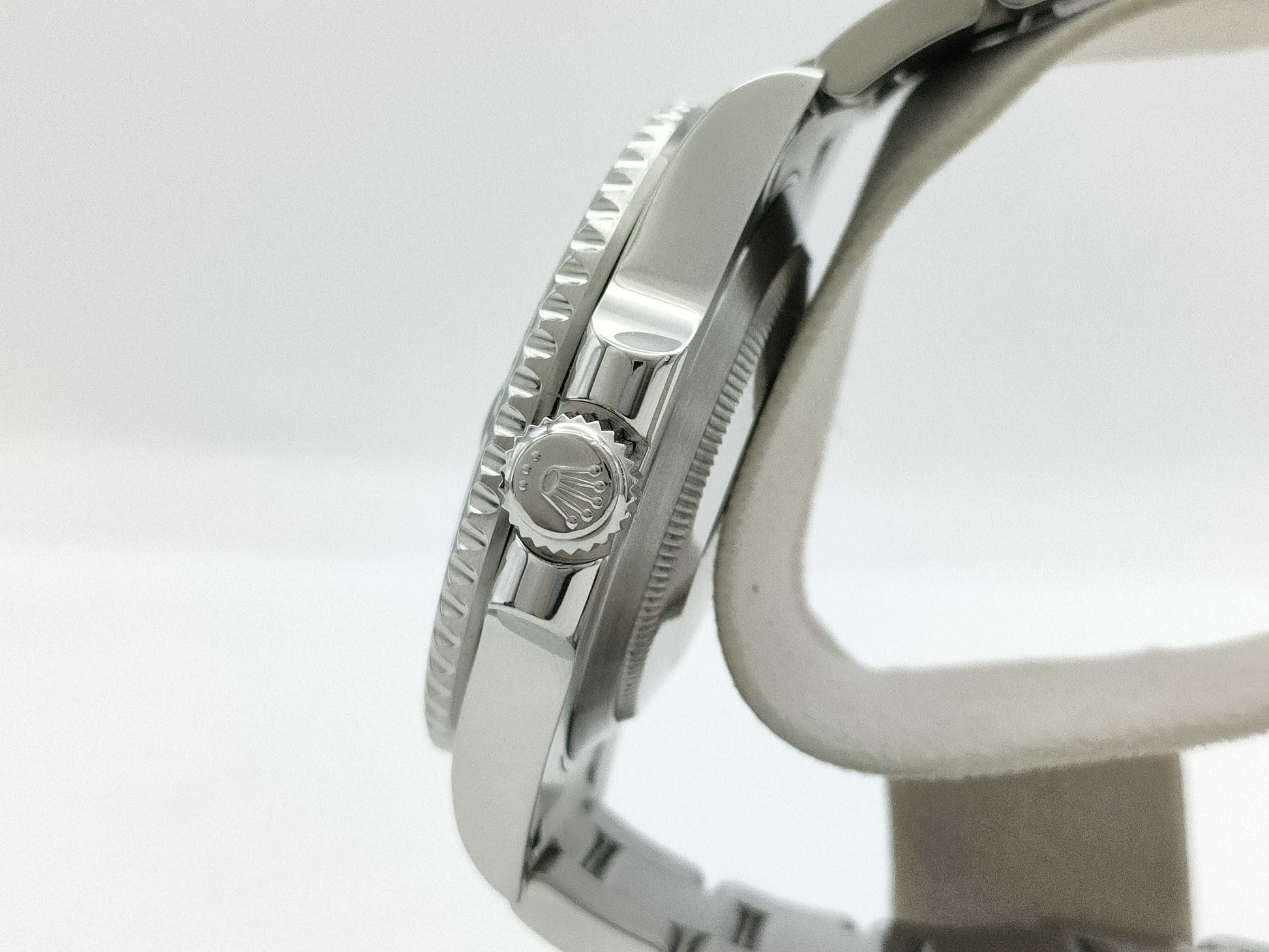 ROLEX 116610LV V1A40764 Green Dial Oyster Breath Men's Watch