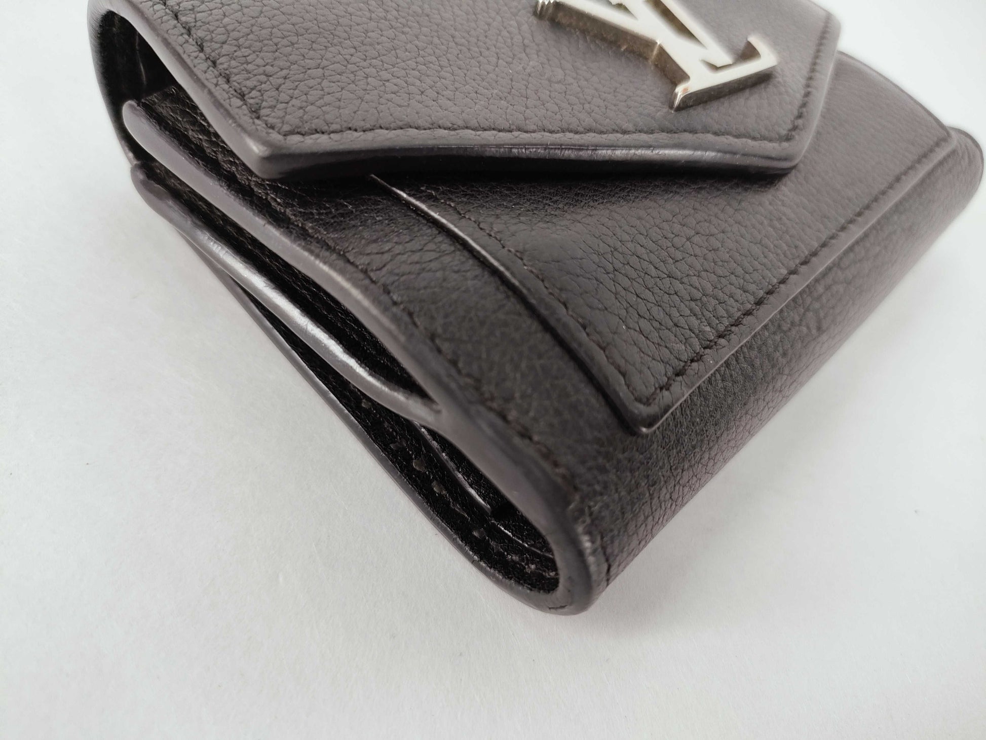 LOUIS VUITTON Vuitton MyLockme Compact M62947 TA5129 Wallet