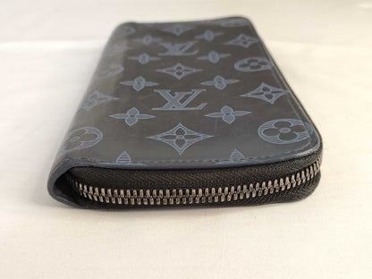 LOUIS VUITTON Vuitton Vertical Monogram Shadow M80423 RFID Wallet