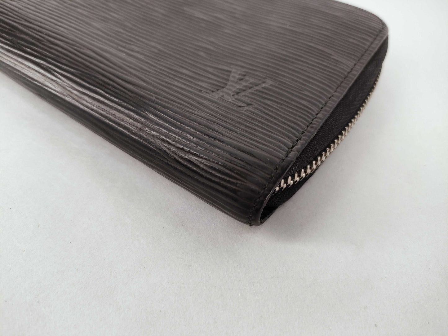 LOUIS VUITTON Epi Vuitton Zippy Wallet Epi M61857 RFID Wallet