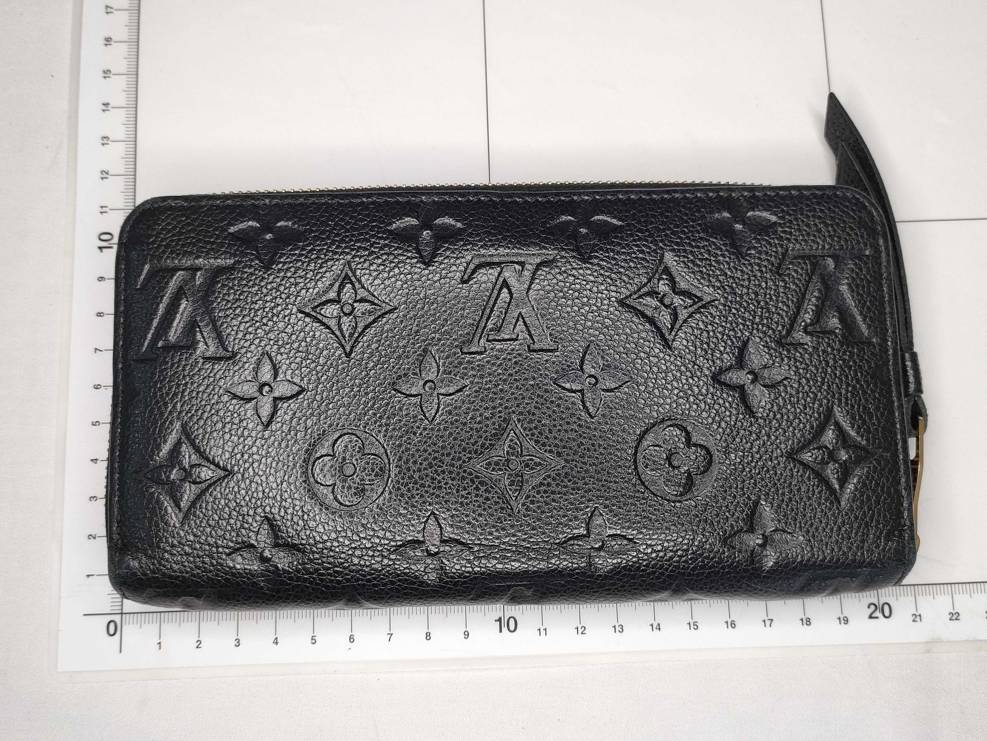 LOUIS VUITTON Monogram Unplanted Vuitton Zippy Wallet Unplanted M61864 SP4126 Wallet