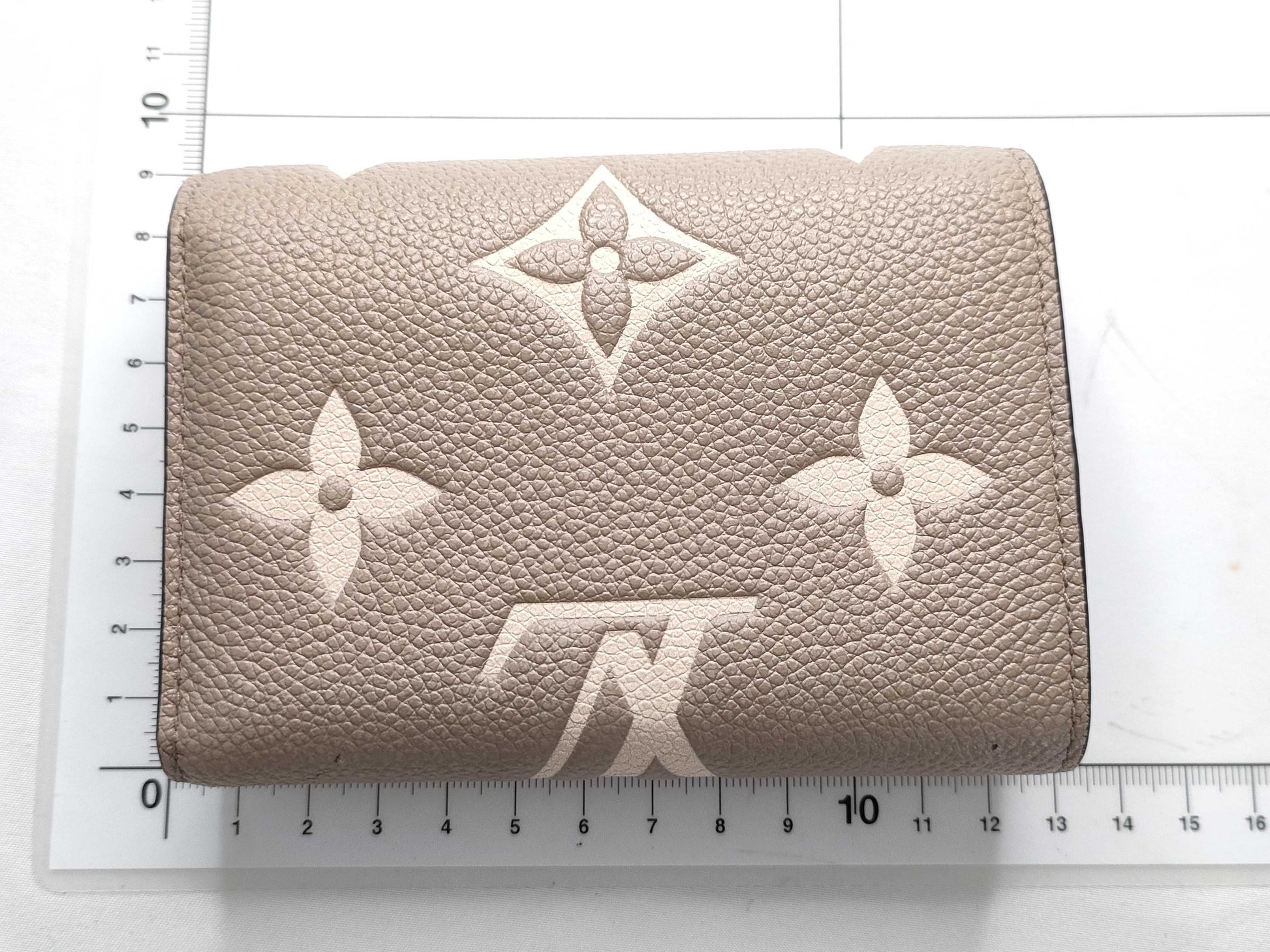 LOUIS VUITTON Monogram Unplanted Vuitton Victorine Amplified Bicolor M81861 Wallet