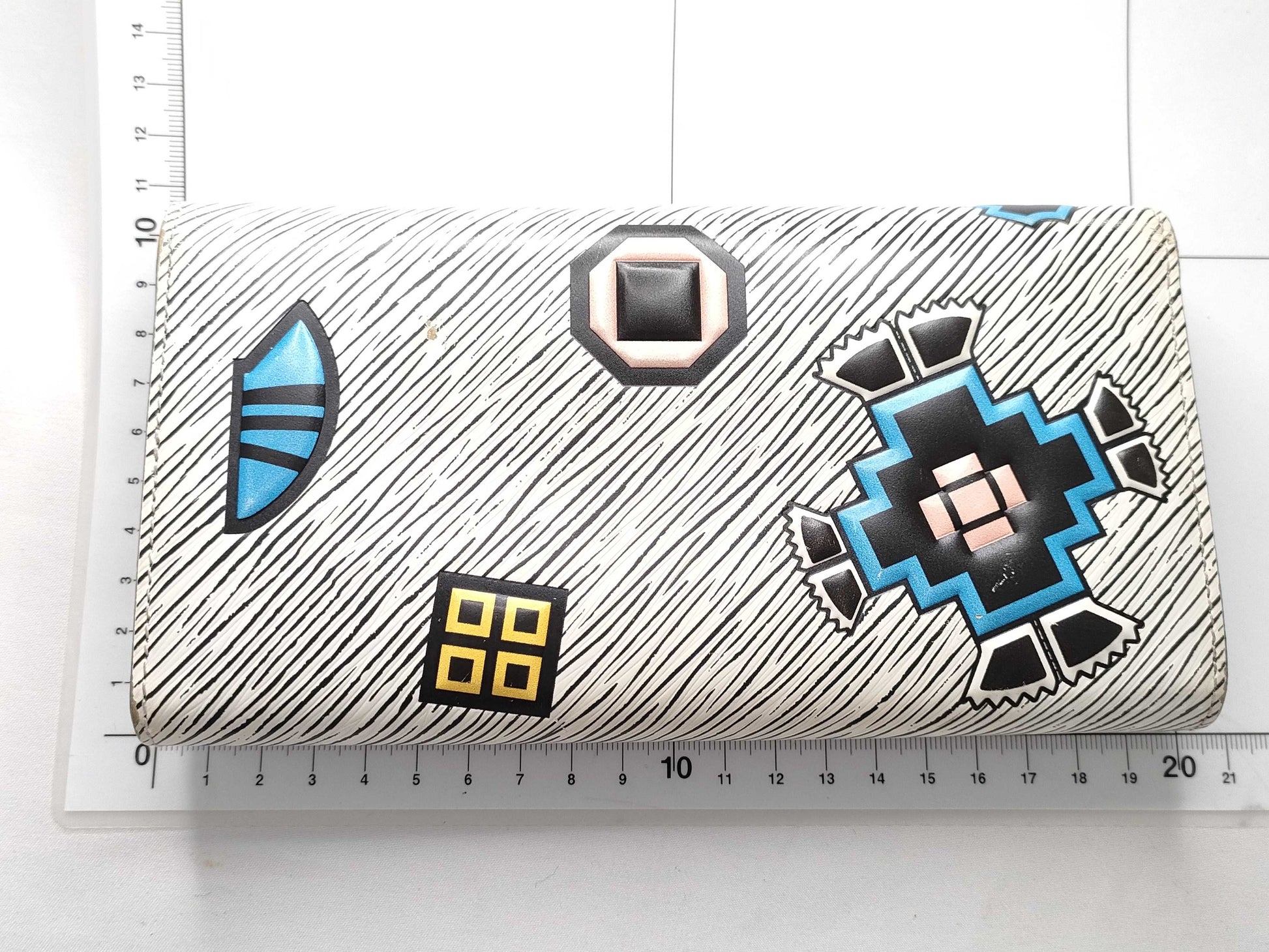 LOUIS VUITTON Epi Vuitton Twist Epi M61491 TN2165 Wallet