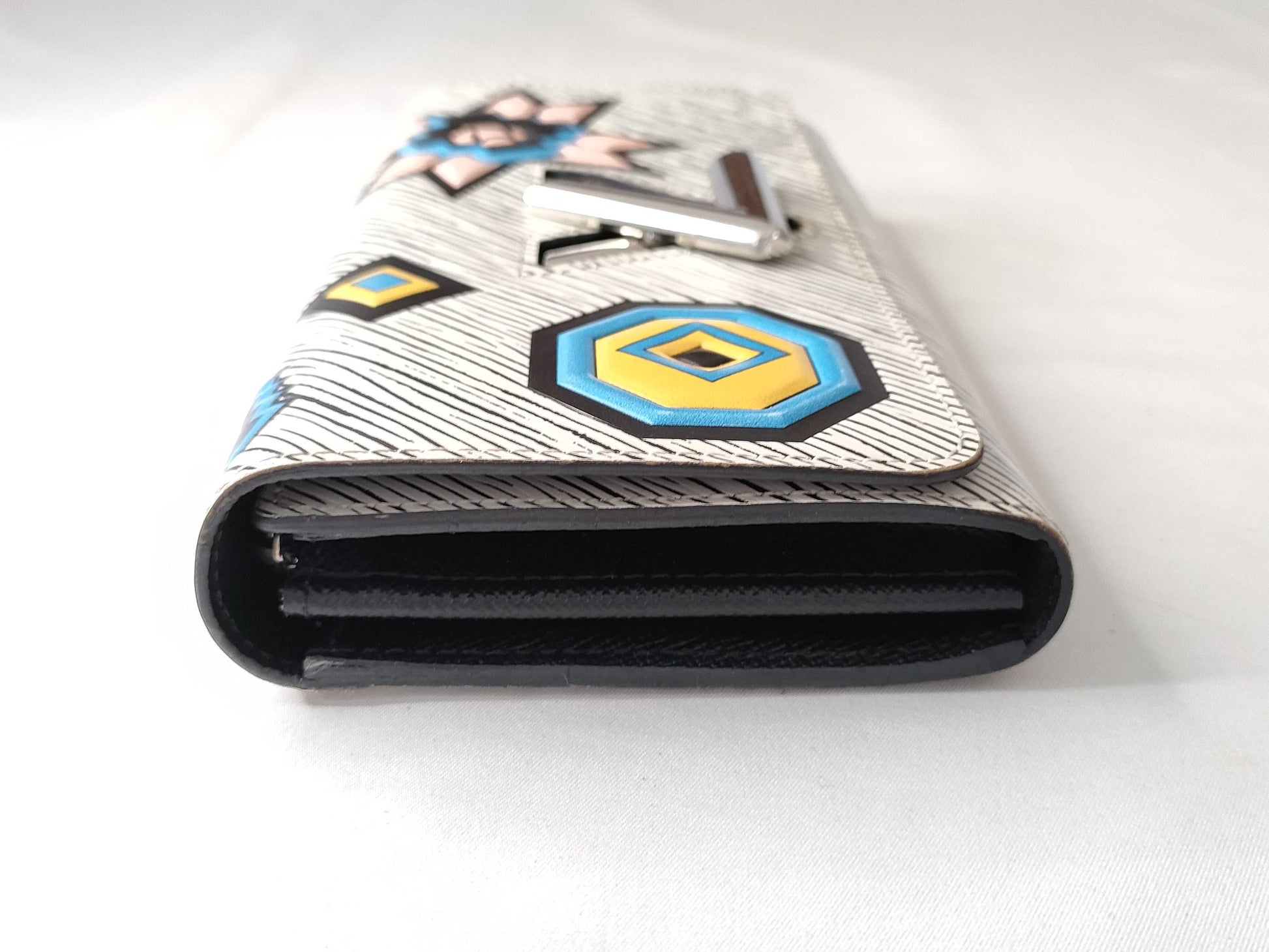 LOUIS VUITTON Epi Vuitton Twist Epi M61491 TN2165 Wallet