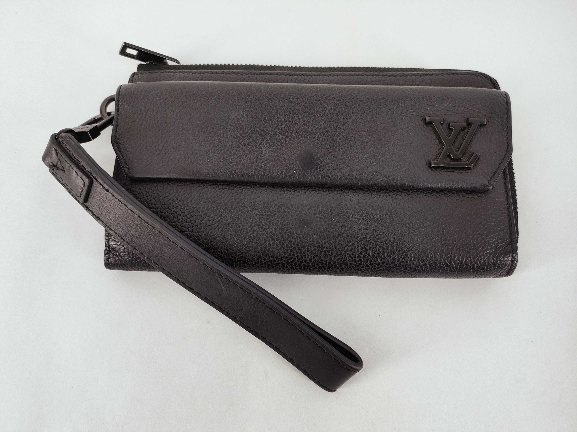 LOUIS VUITTON Vuitton Zippy Dragonne Aerogram M69831 RFID Wallet