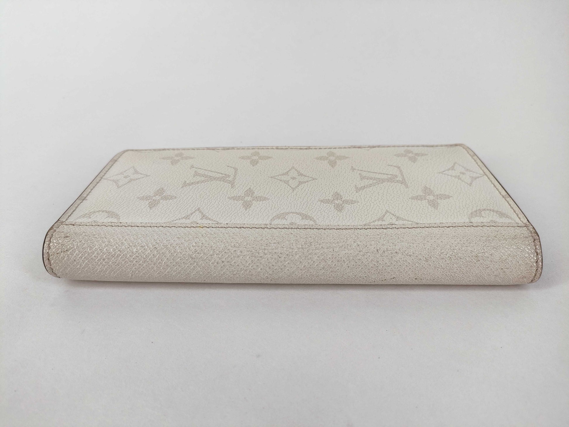 LOUIS VUITTON Taiga Vuitton Brazza Taigarama M30298 RFID Wallet