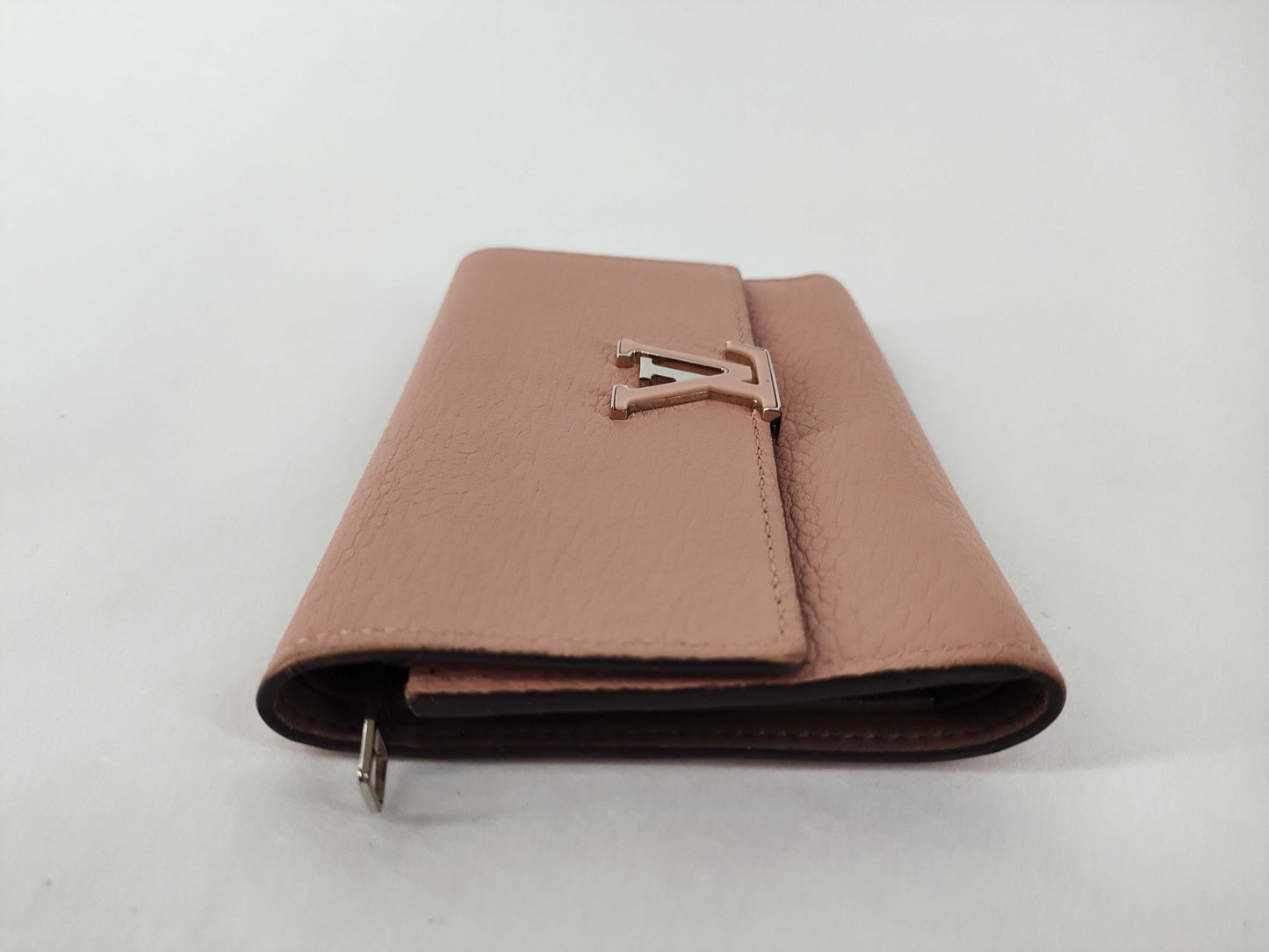 LOUIS VUITTON Vuitton Capucine Compact Magnolia M62156 MI5116 Wallet