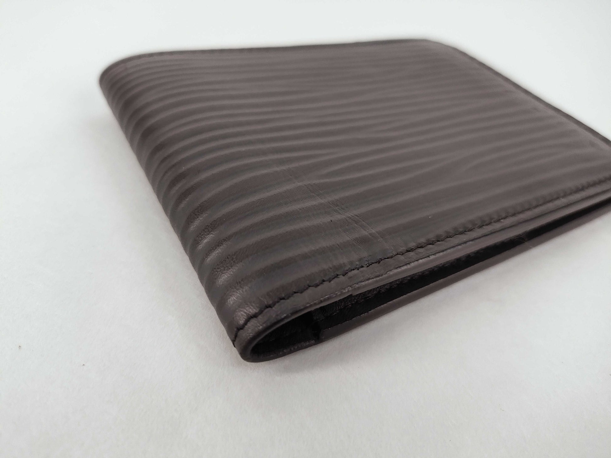 LOUIS VUITTON Epi Vuitton Multiple Epi XL M83333 RFID Wallet