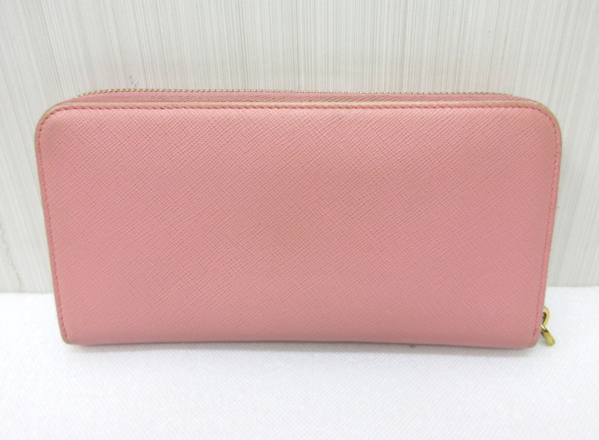 PRADA Prada Saffiano Leather Triangle Plate Pink Round Long Wallet Wallet