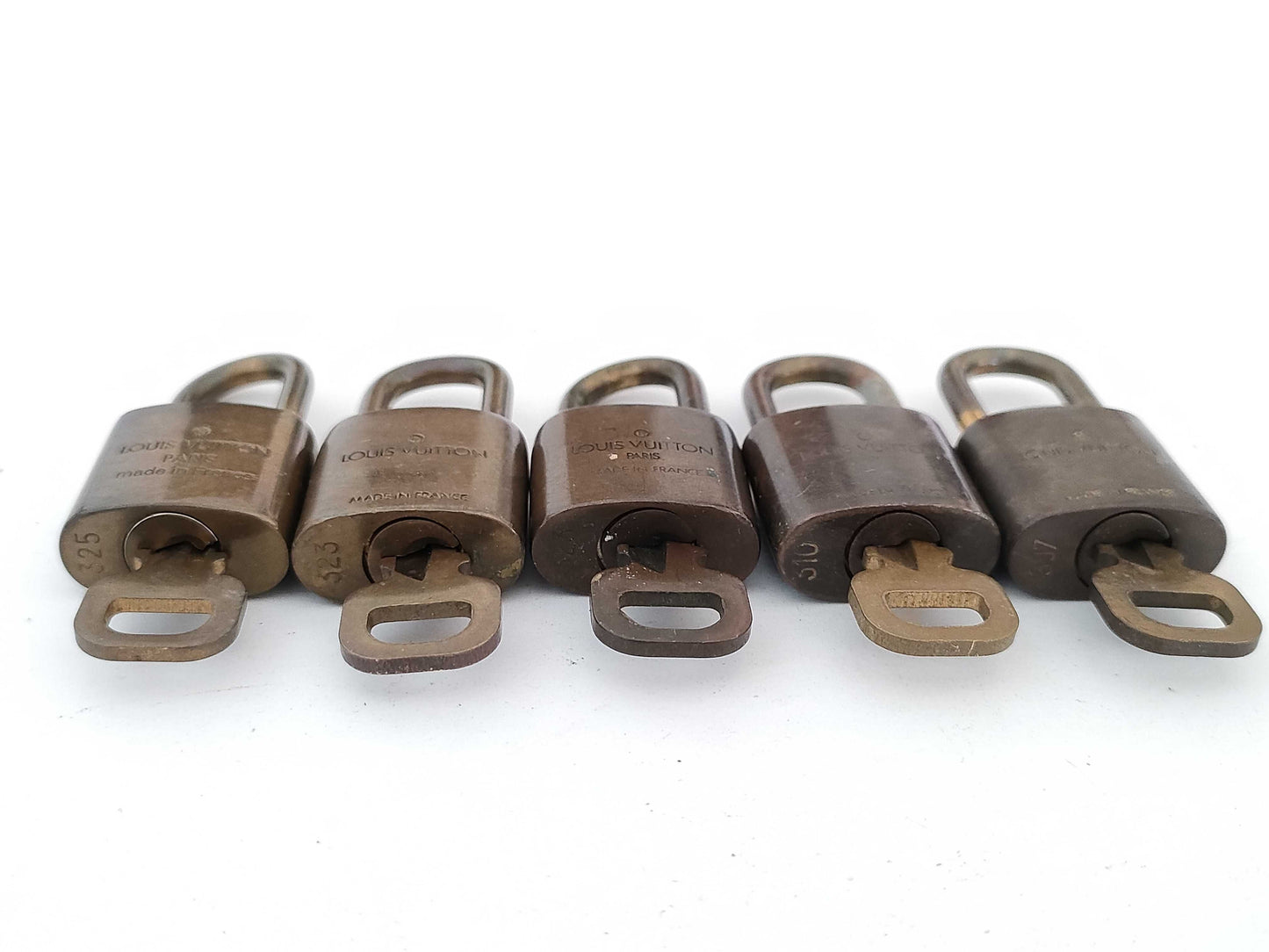 LOUIS VUITTON LOUIS VUITTON padlock 10 pieces Other accessories
