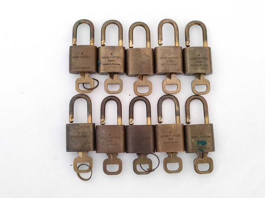 LOUIS VUITTON LOUIS VUITTON padlock 10 pieces Other accessories