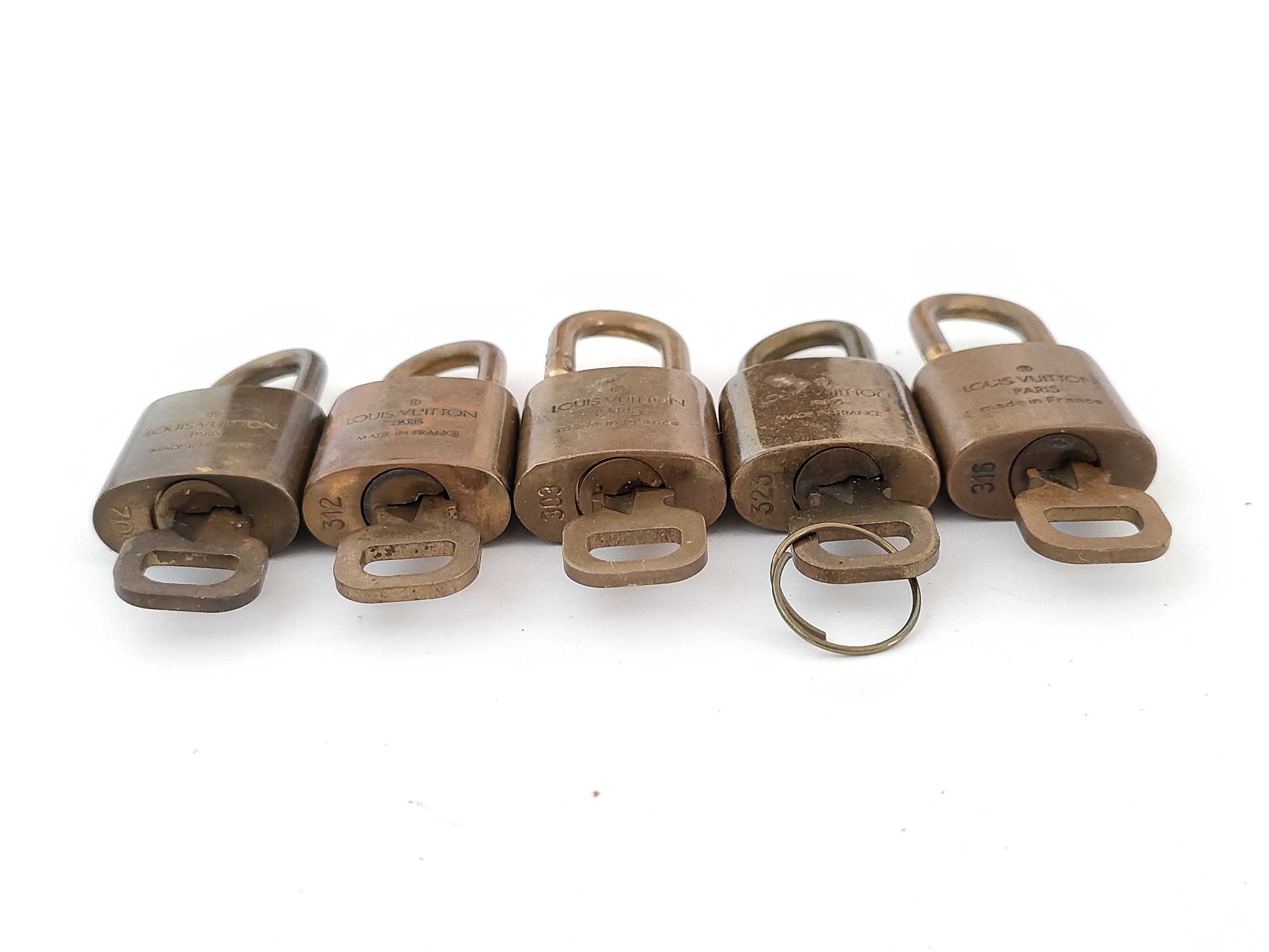 LOUIS VUITTON LOUIS VUITTON padlock 10 pieces Other accessories