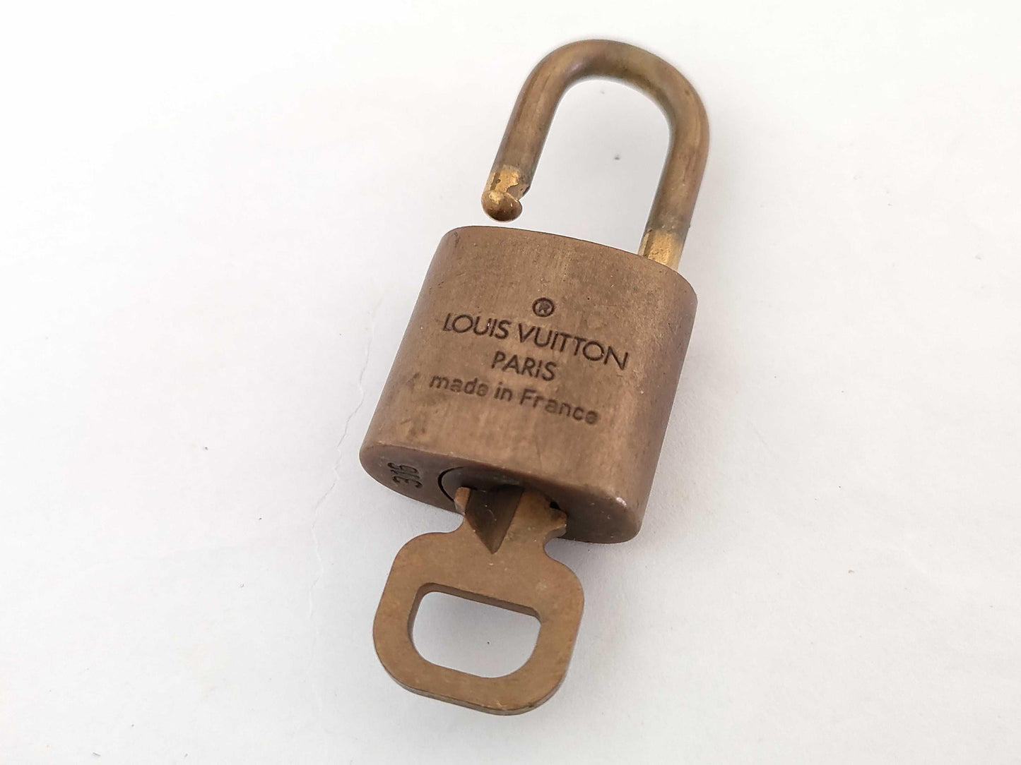 LOUIS VUITTON LOUIS VUITTON padlock 10 pieces Other accessories
