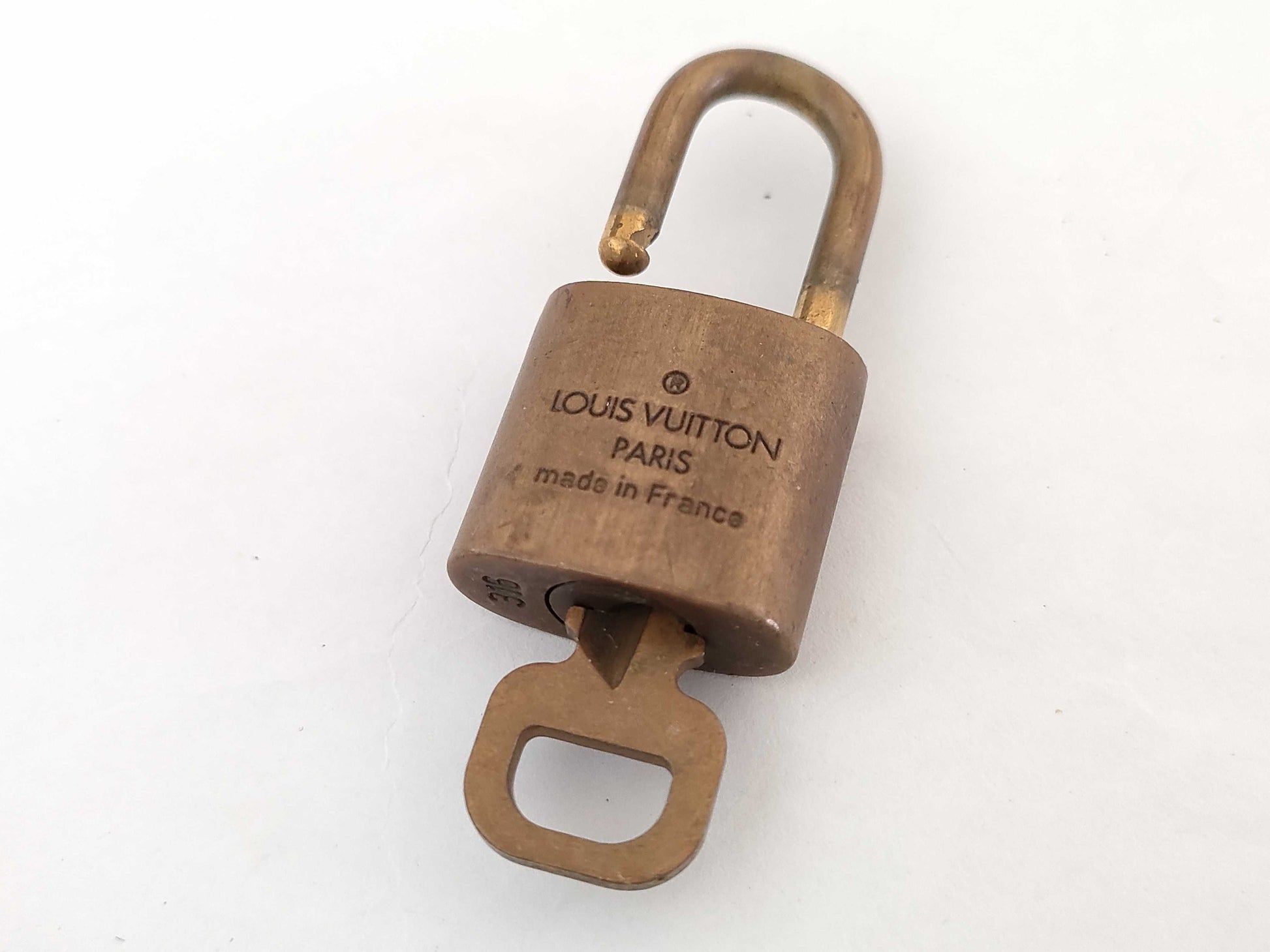 LOUIS VUITTON LOUIS VUITTON padlock 10 pieces Other accessories