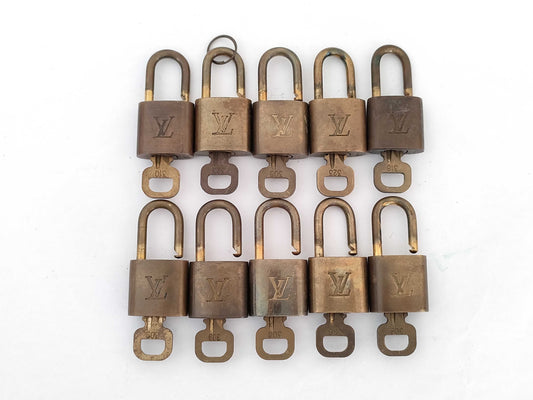 LOUIS VUITTON LOUIS VUITTON padlock 10 pieces Other accessories