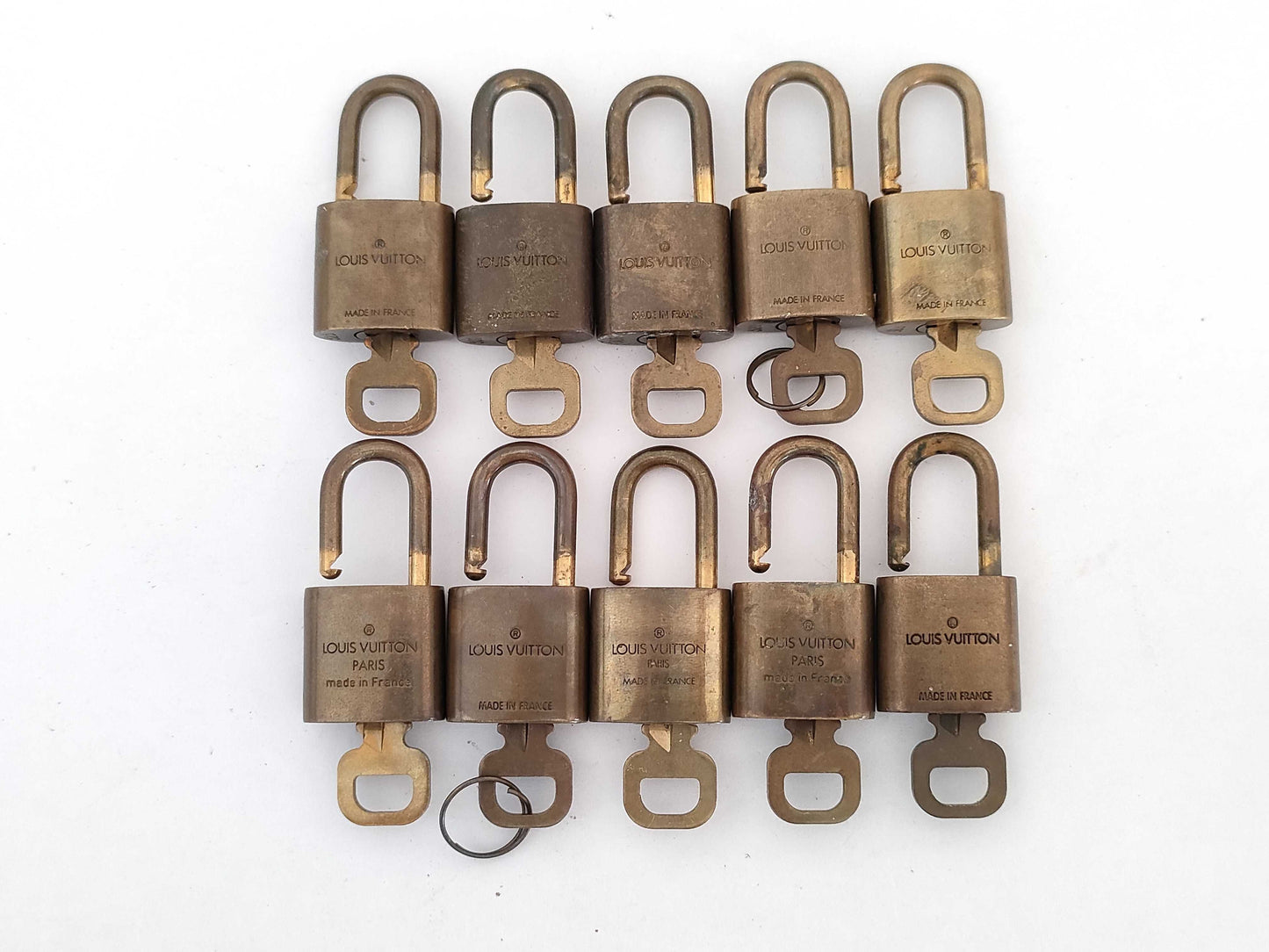 LOUIS VUITTON LOUIS VUITTON padlock 10 pieces Other accessories