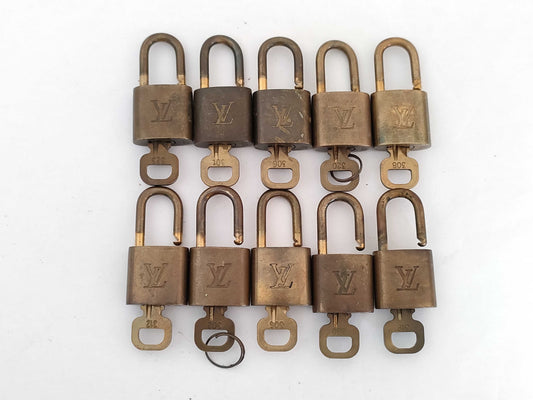 LOUIS VUITTON LOUIS VUITTON padlock 10 pieces Other accessories