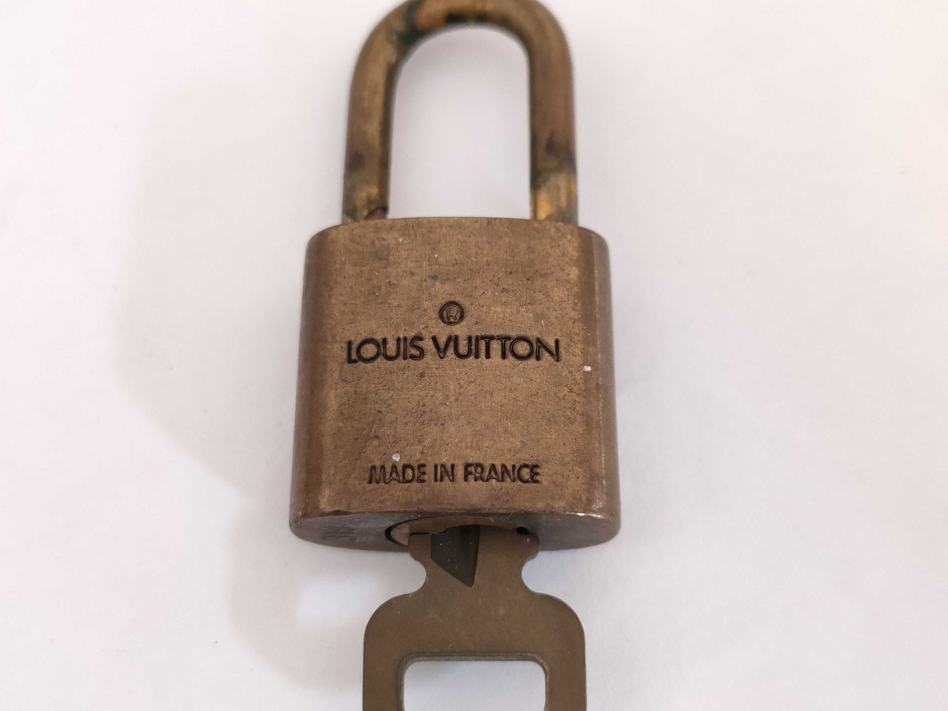 LOUIS VUITTON LOUIS VUITTON padlock 10 pieces Other accessories