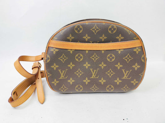LOUIS VUITTON Monogram Vuitton Blower M51221 Monogram Shoulder Bag Shoulder Bag