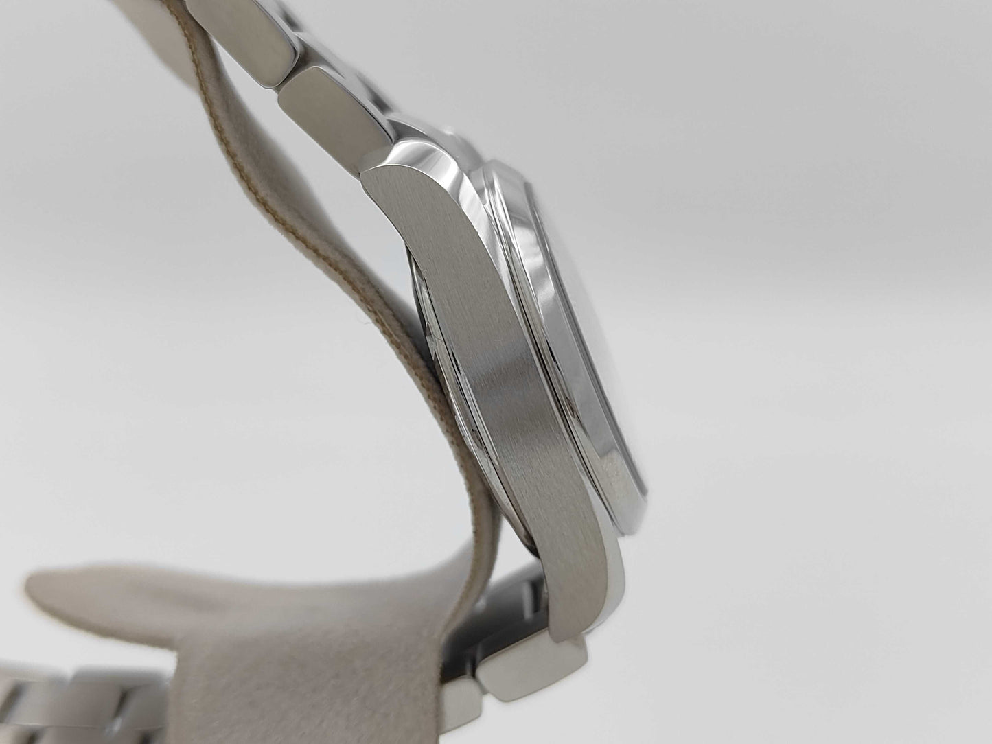 OMEGA 231.10.30.60.56.001 92658403 Quartz Women's Watch