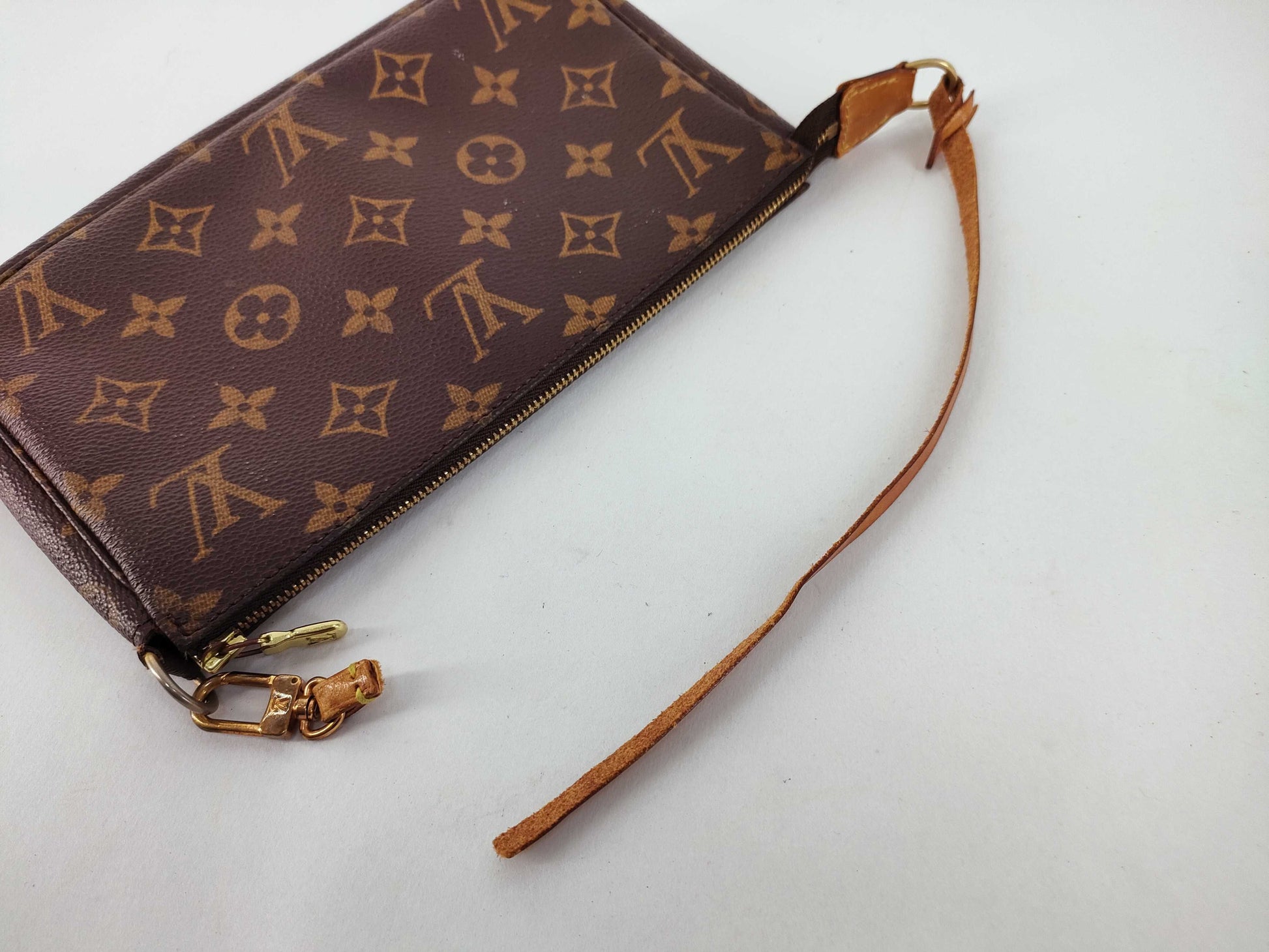 LOUIS VUITTON Monogram Vuitton Monogram Pochette Accessoir M51980 AR0080 Pouch