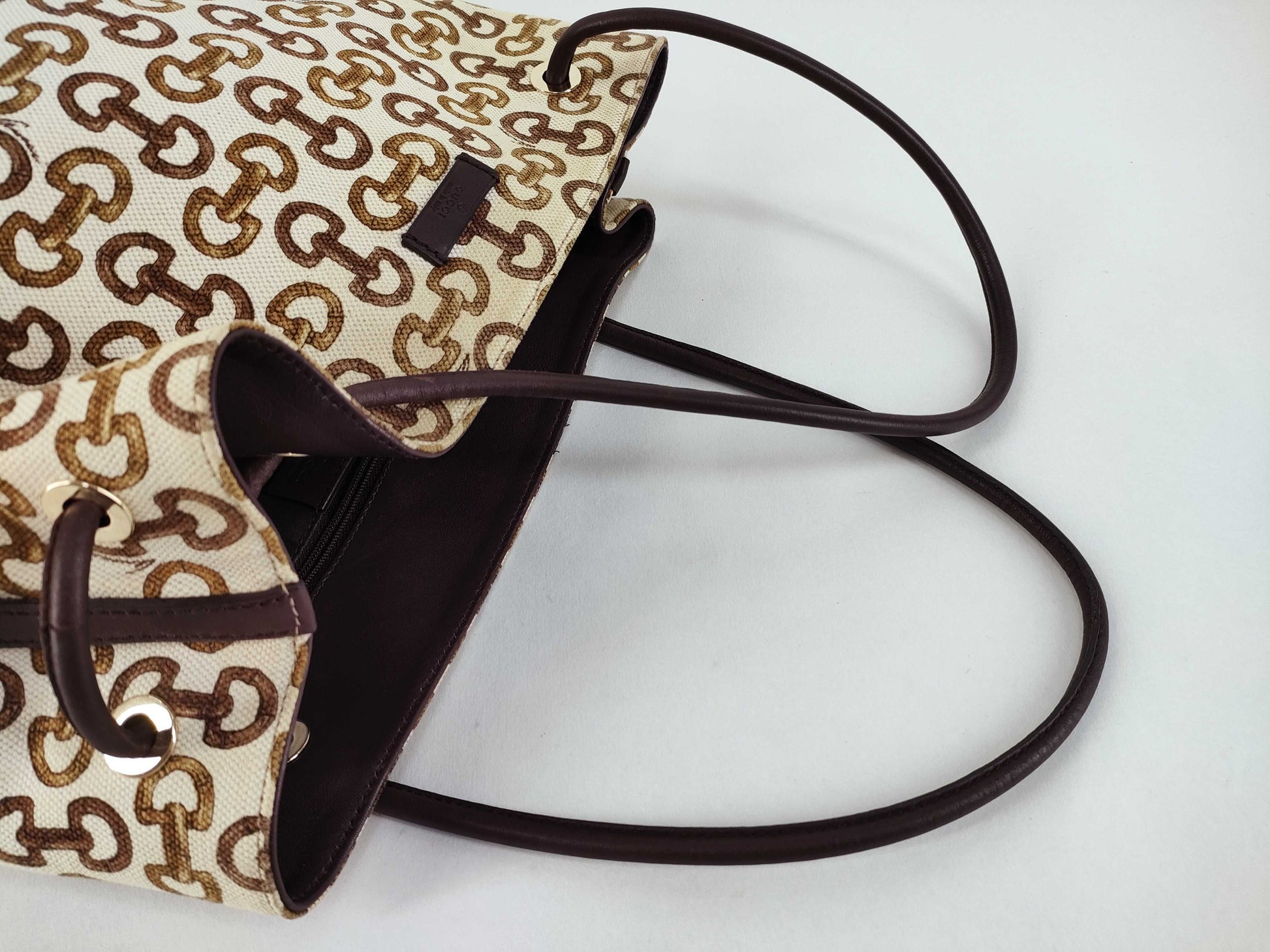 GUCCI GG Canvas Gucci GG Canvas Tote Bag 257275-204046 Tote Bag