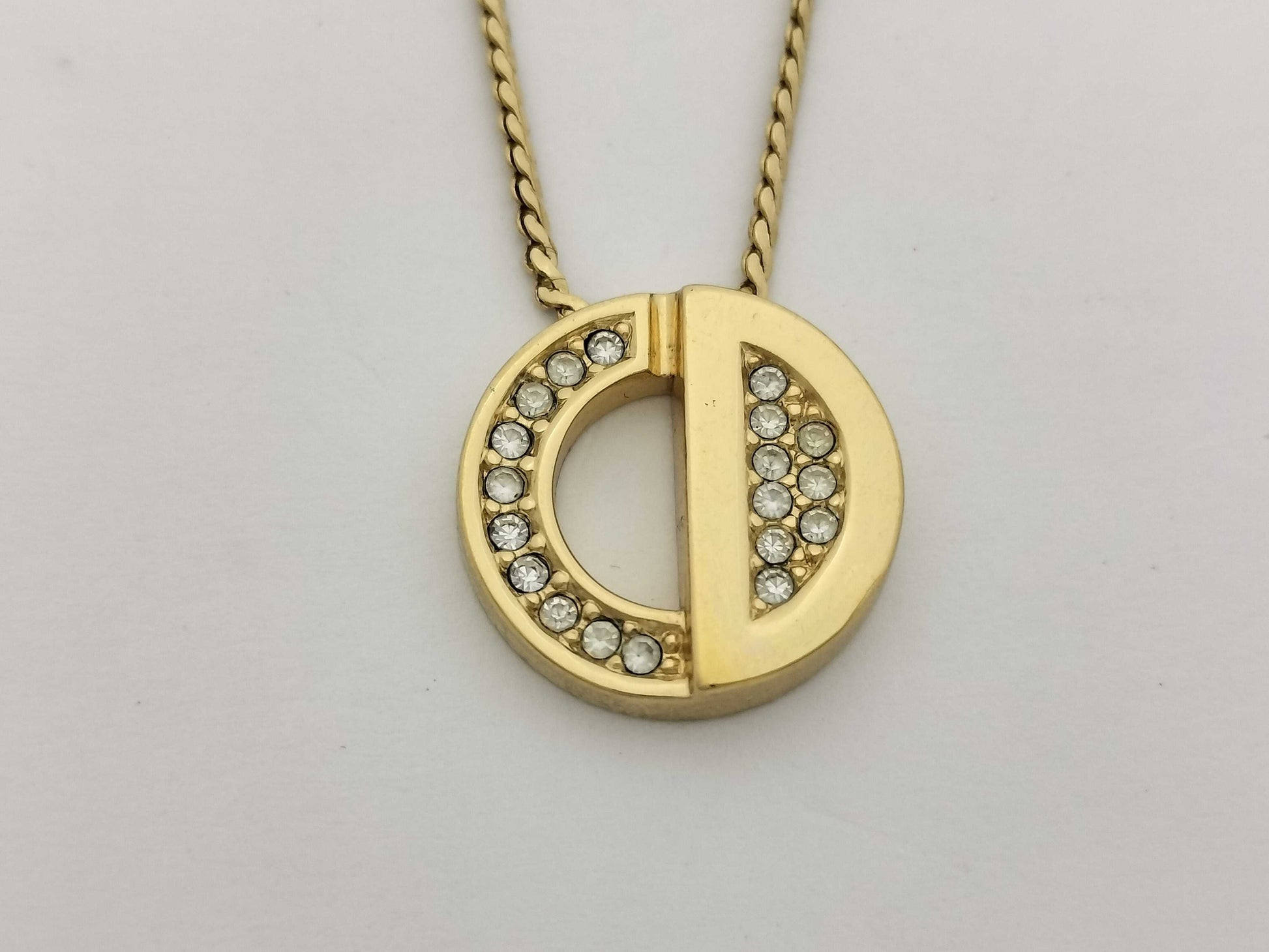 Dior Circle Necklace