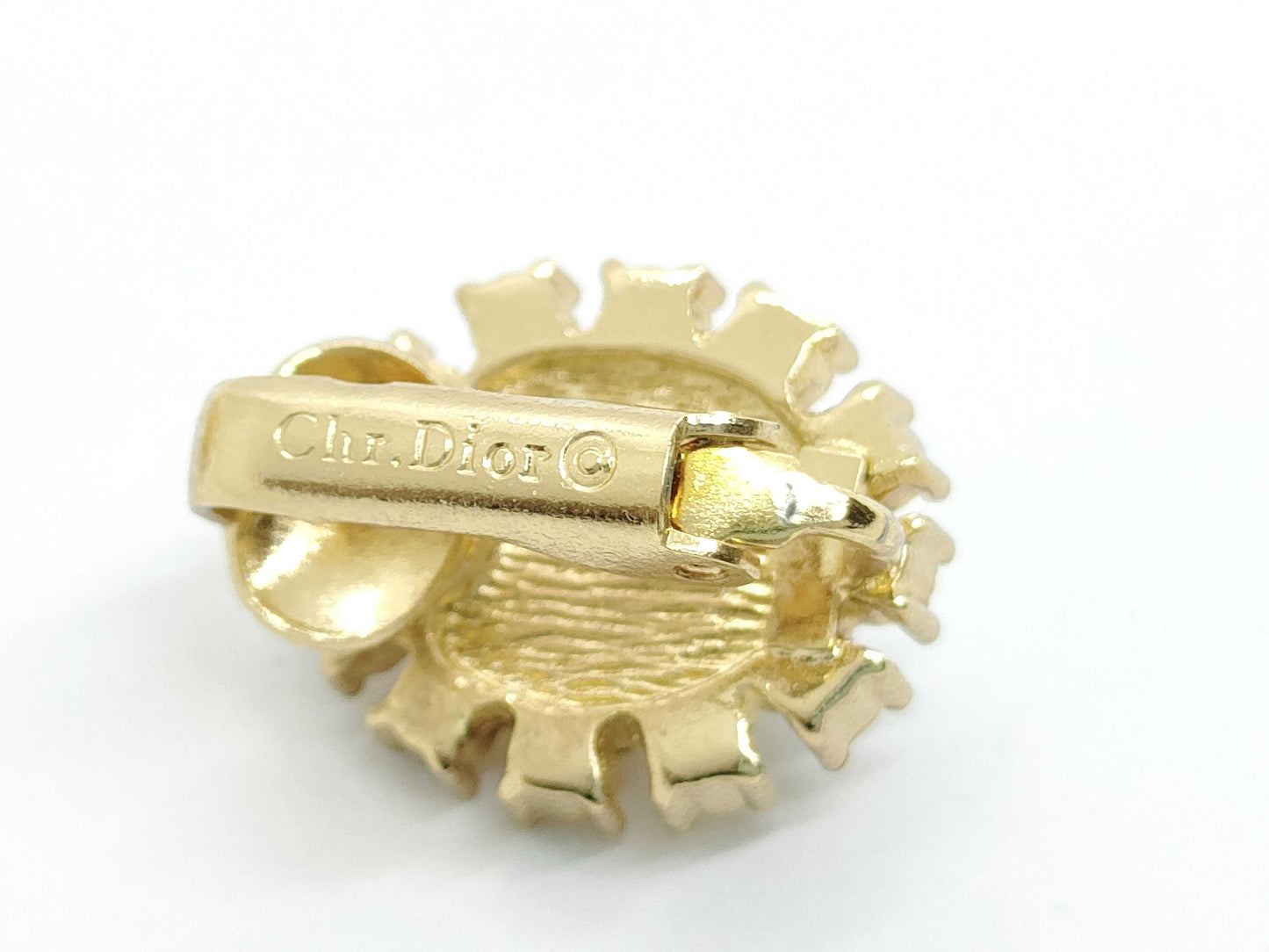 Dior Faux Pearl Earrings 5.4g