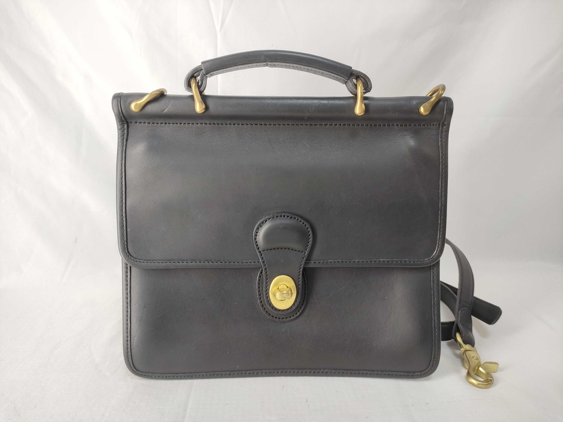 COACH Old Coach 801-08 Black Leather Handbag