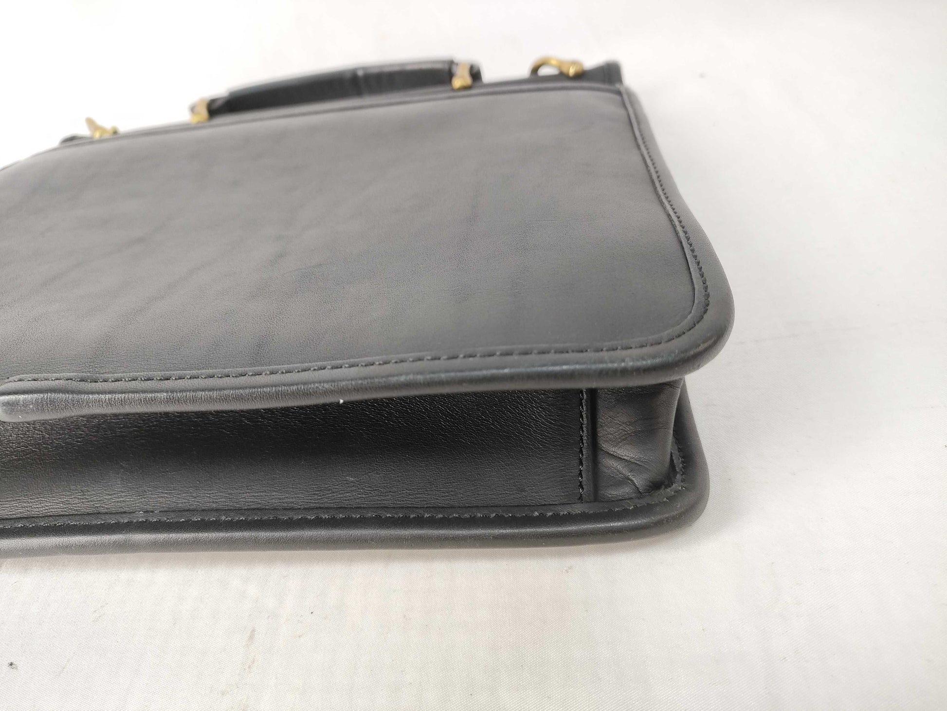 COACH Old Coach 801-08 Black Leather Handbag