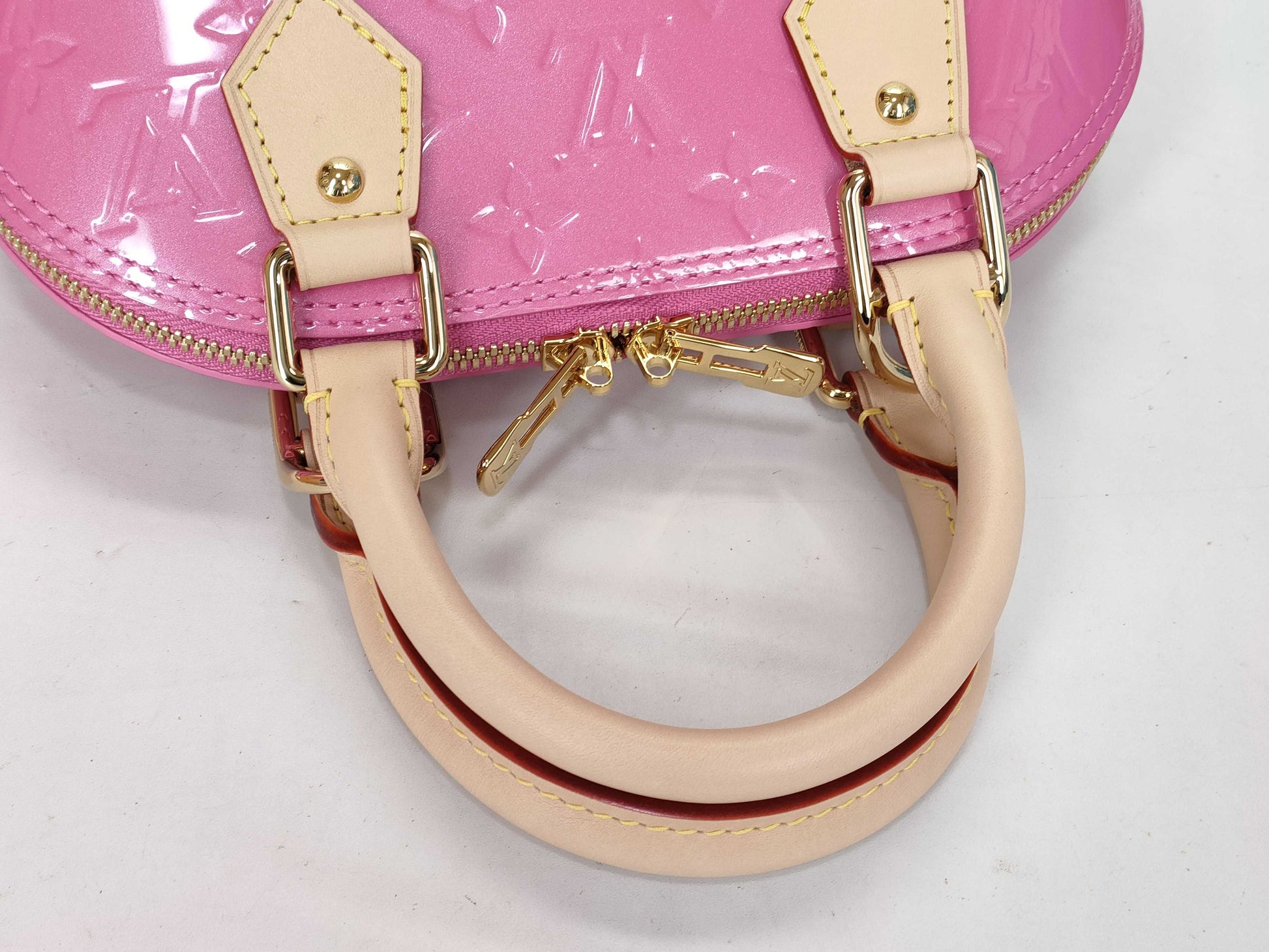 LOUIS VUITTON Verni LOUIS VUITTON Alma BB Handbag M90611 Neon Pink Monogram Verni RFID Verified Handbag