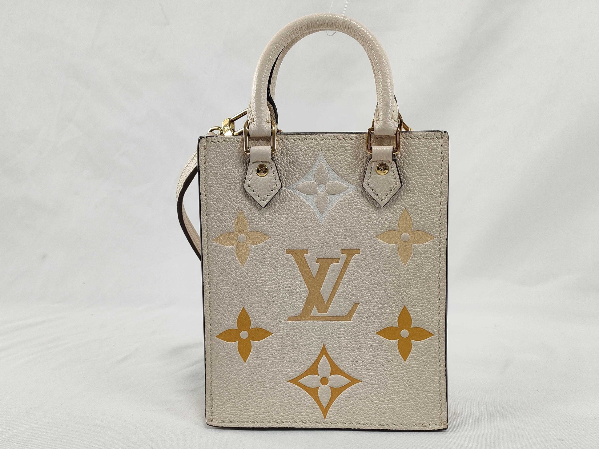 LOUIS VUITTON Monogram Unplanted LOUIS VUITTON Petit Sack Plastic Tote Bag M80449 Claim Saffron By-the-Pool Monogram Unplant Leather RFID Verified Tote Bag