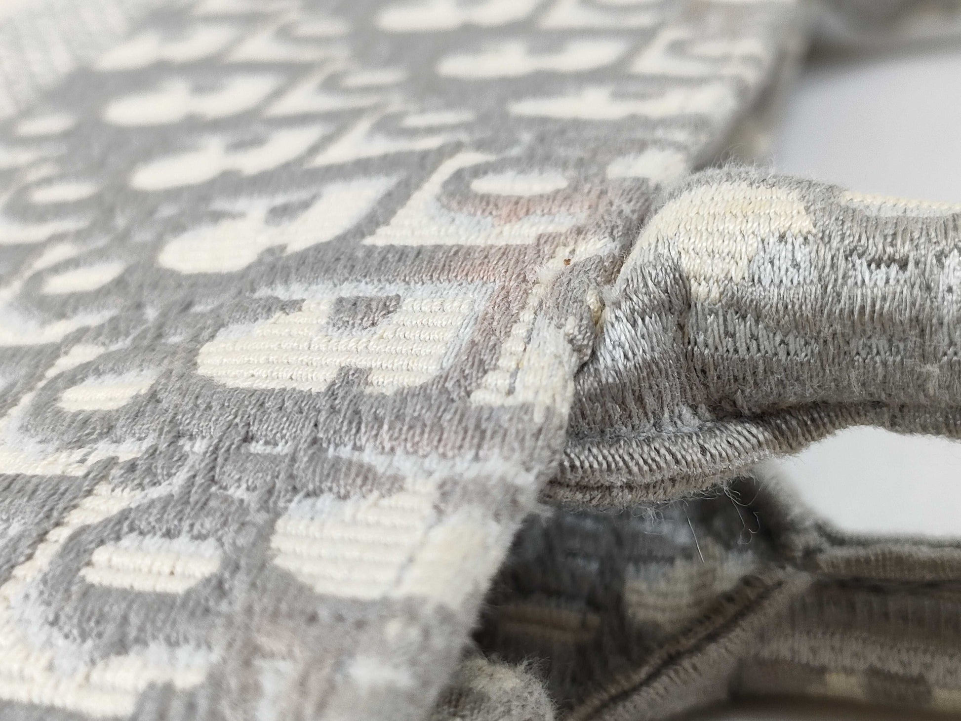 Dior DIOR/ChristianDior Book Tote Medium Bag/Old Small Tote Bag M1296ZRIW_M932 Grey Jacquard Tote Bag