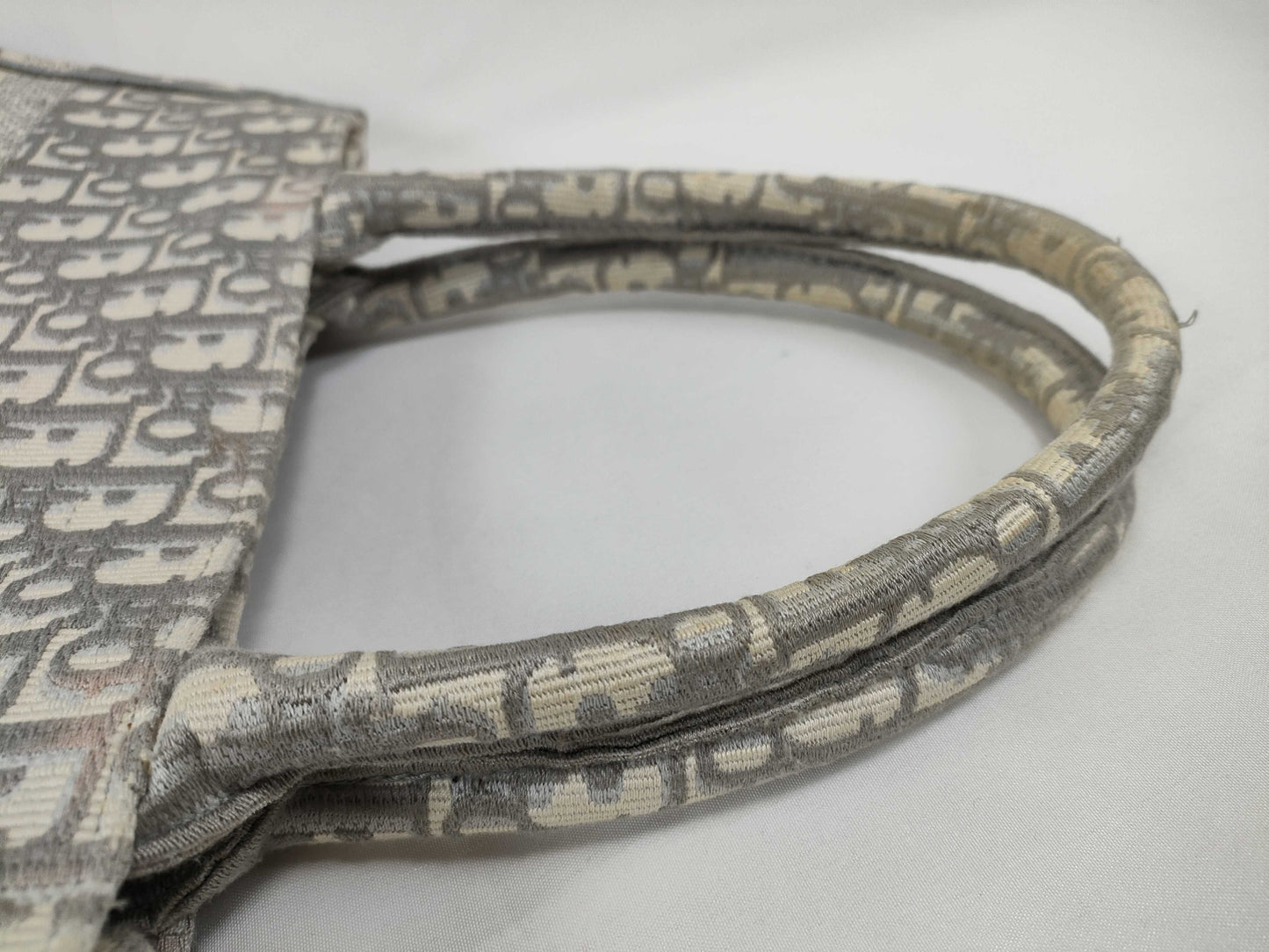 Dior DIOR/ChristianDior Book Tote Medium Bag/Old Small Tote Bag M1296ZRIW_M932 Grey Jacquard Tote Bag