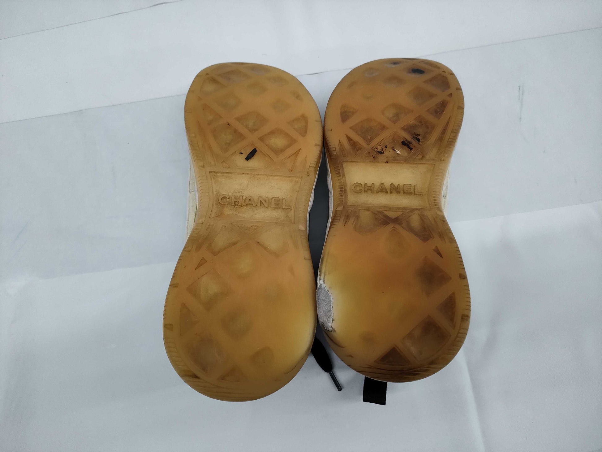 CHANEL Bicolor Sneakers 37 Sneakers