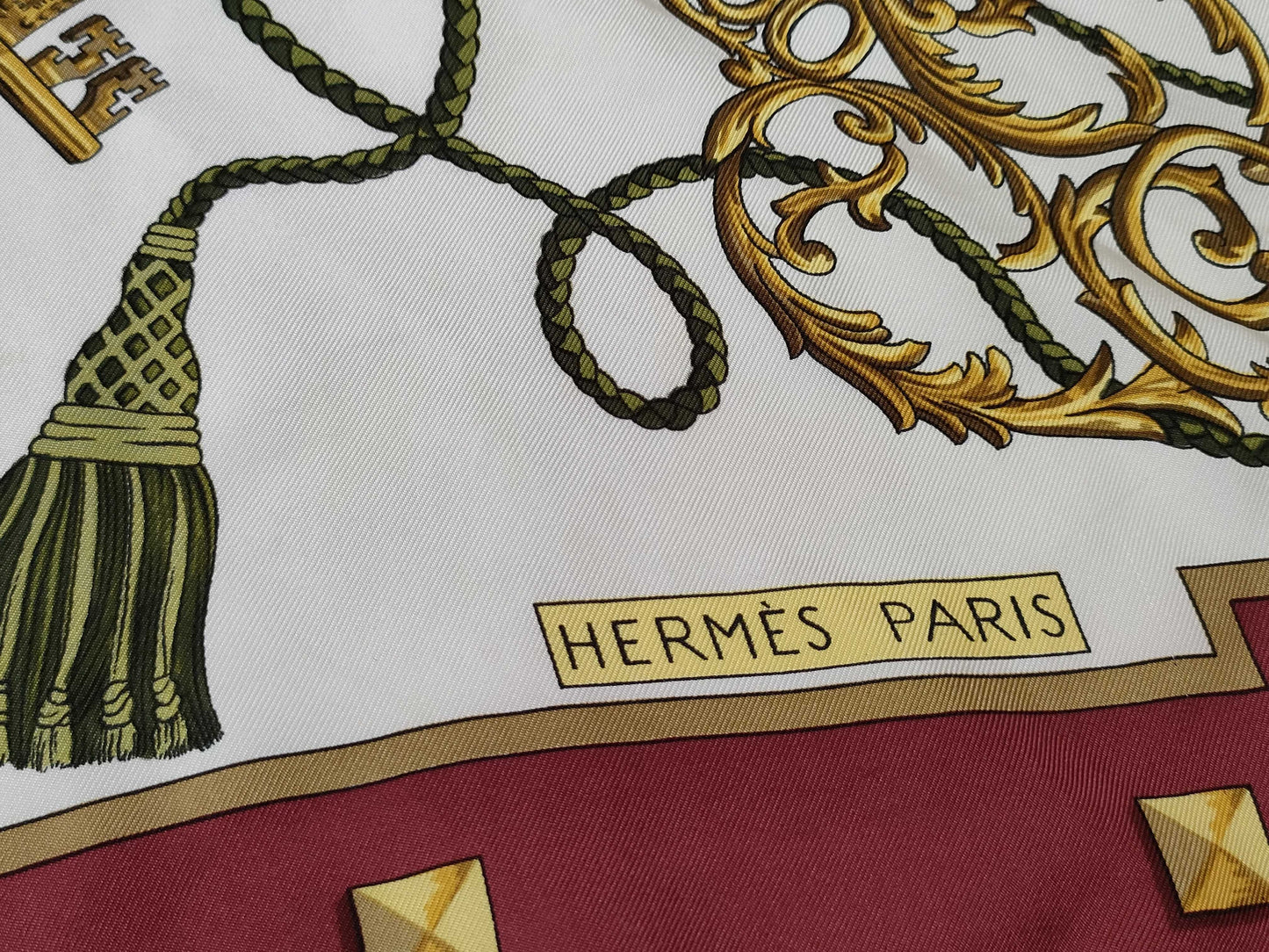 HERMES Carre Hermes Carre 90 Silk Scarf Bordeaux Scarf