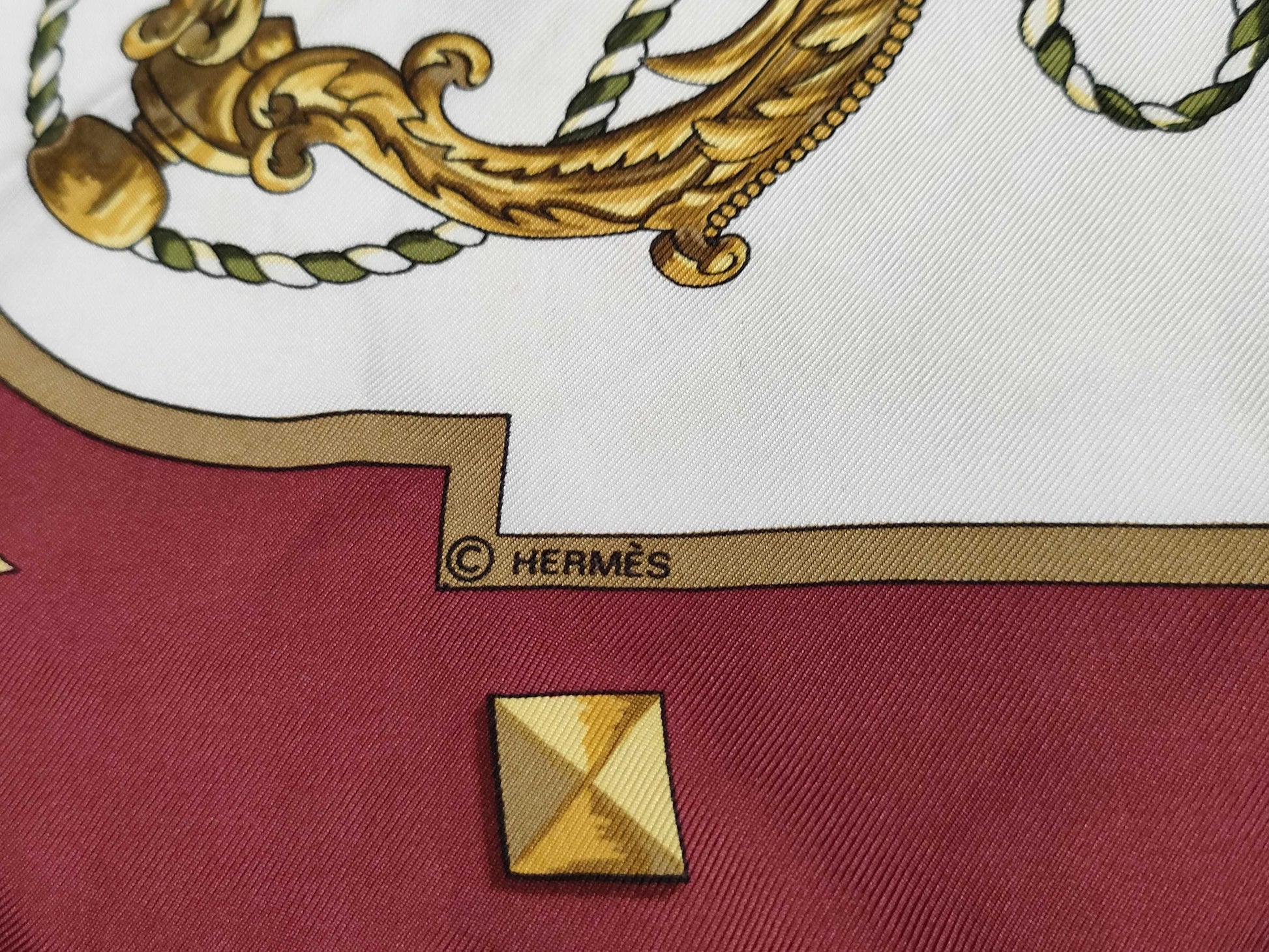 HERMES Carre Hermes Carre 90 Silk Scarf Bordeaux Scarf