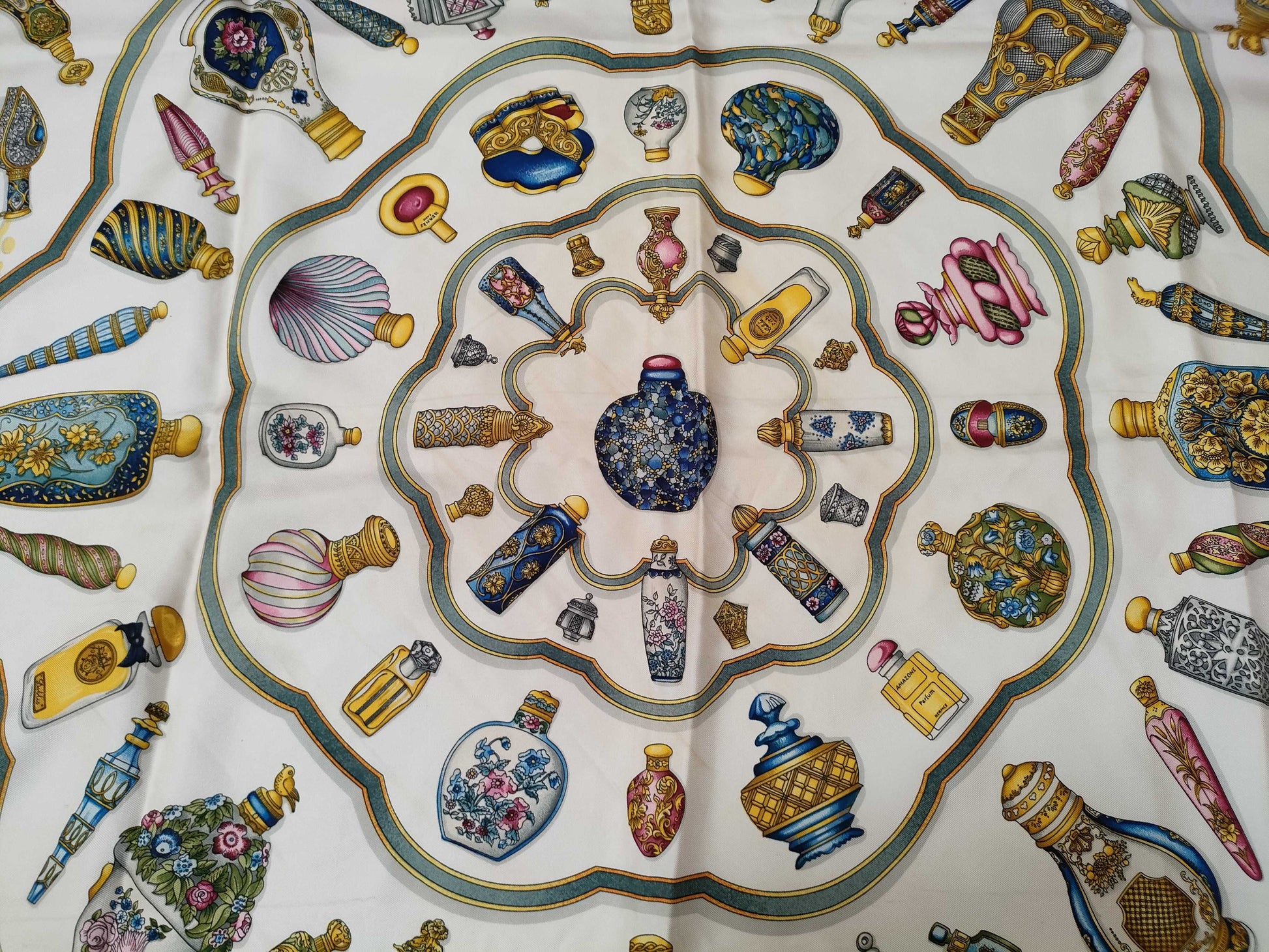 HERMES Carre Hermes Carre 90 Silk Scarf Pink Scarf