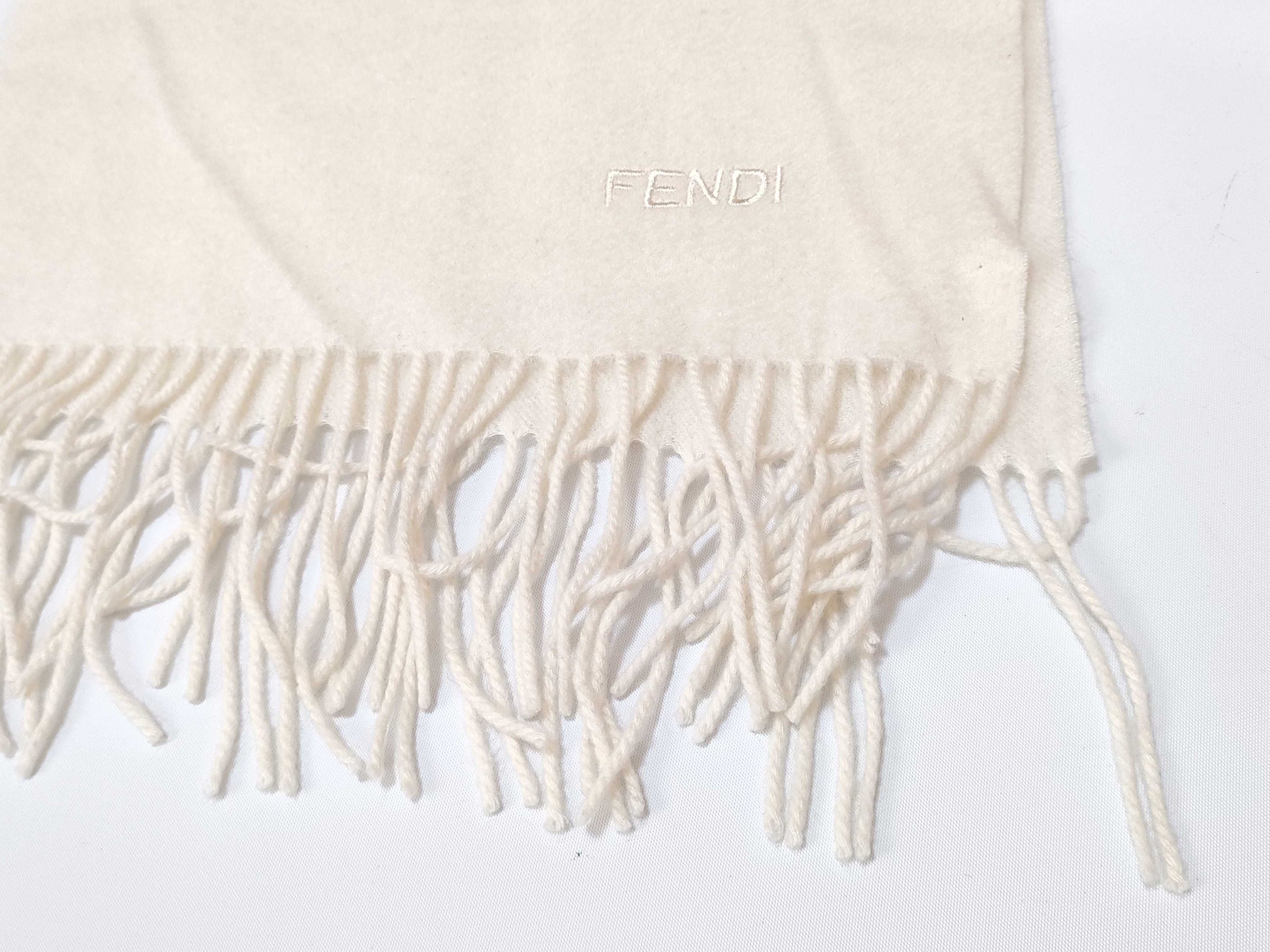 FENDI Fendi Logo Muffler White Muffler