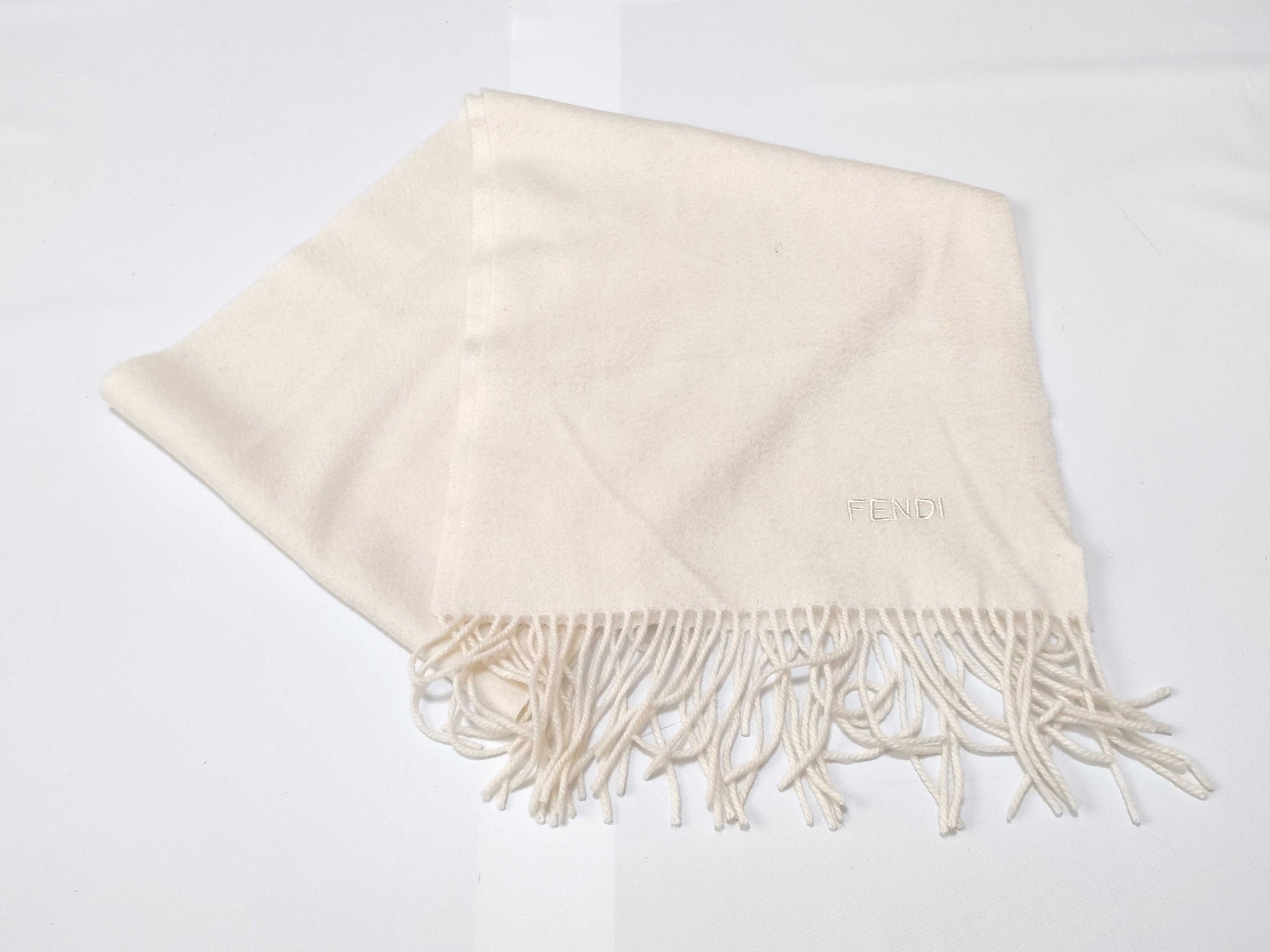 FENDI Fendi Logo Muffler White Muffler