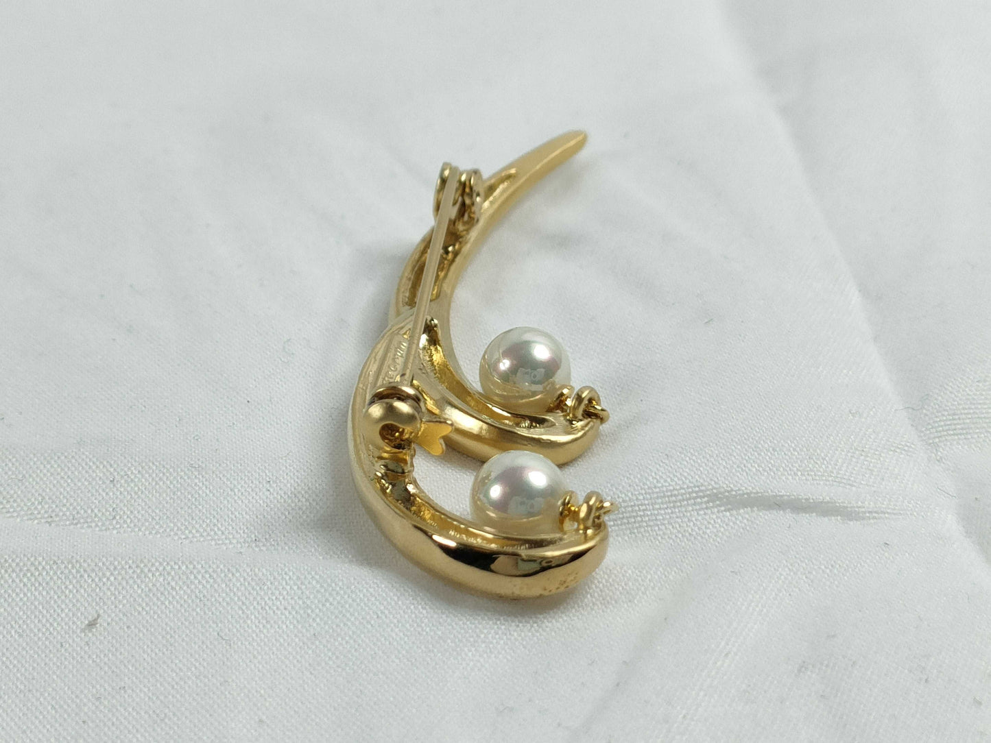 Pierre Cardin Faux Pearl Brooch Brooch
