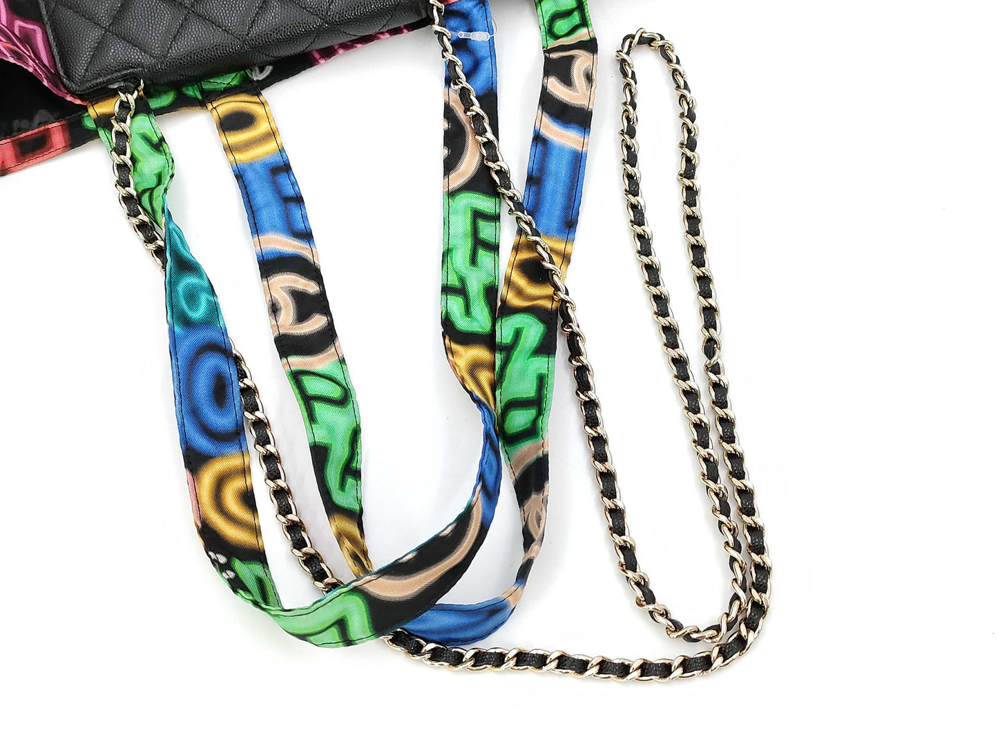 CHANEL CHANEL Matlasse Caviar Skin Chain Shoulder Bag 2way Eco Bag Black x Neon Color Multicolor Gold Hardware Shoulder Bag Card Seal 31st Series Shoulder Bag