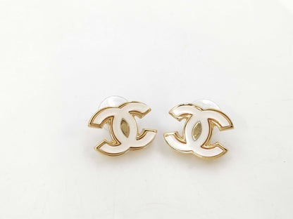 CHANEL Cocomark White Gold B23K Earrings