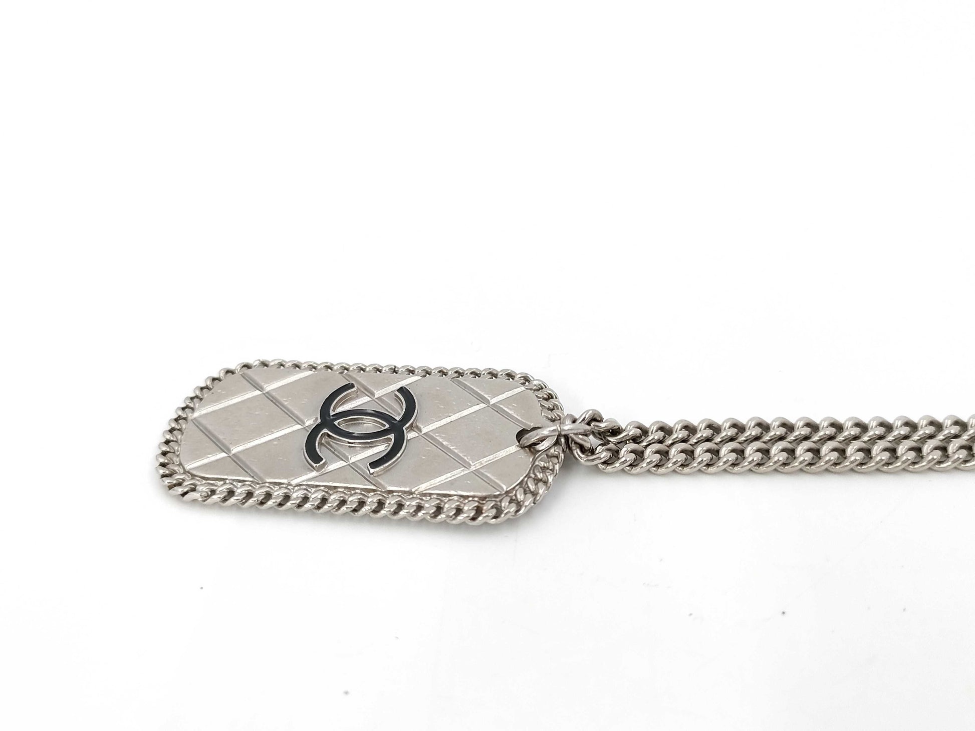 CHANEL Matlasse Plate Cocomark Silver 09P Long Necklace